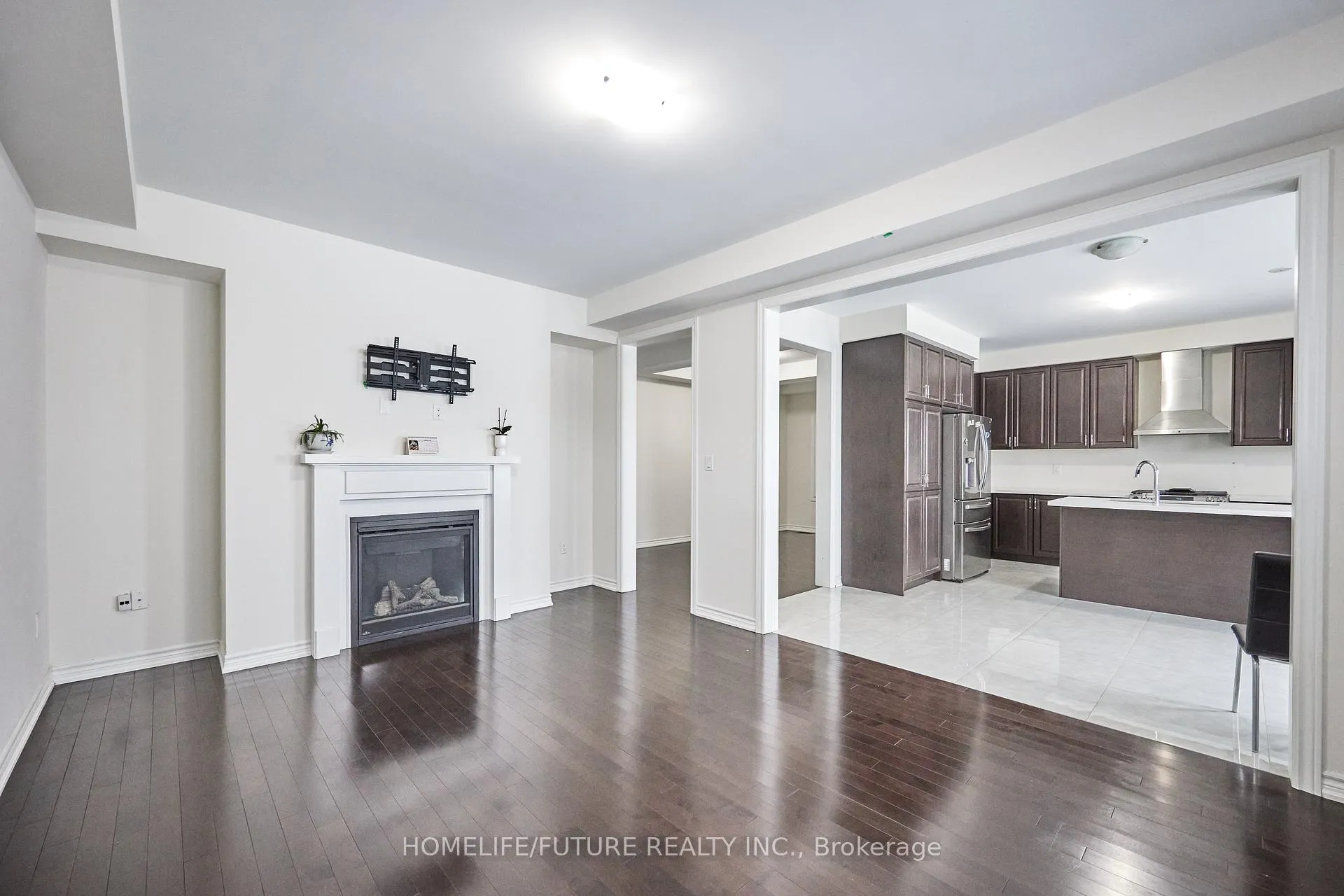 Photo 14 of 357 Danny Wheeler Boulevard, Georgina, Keswick North — HOMEH
