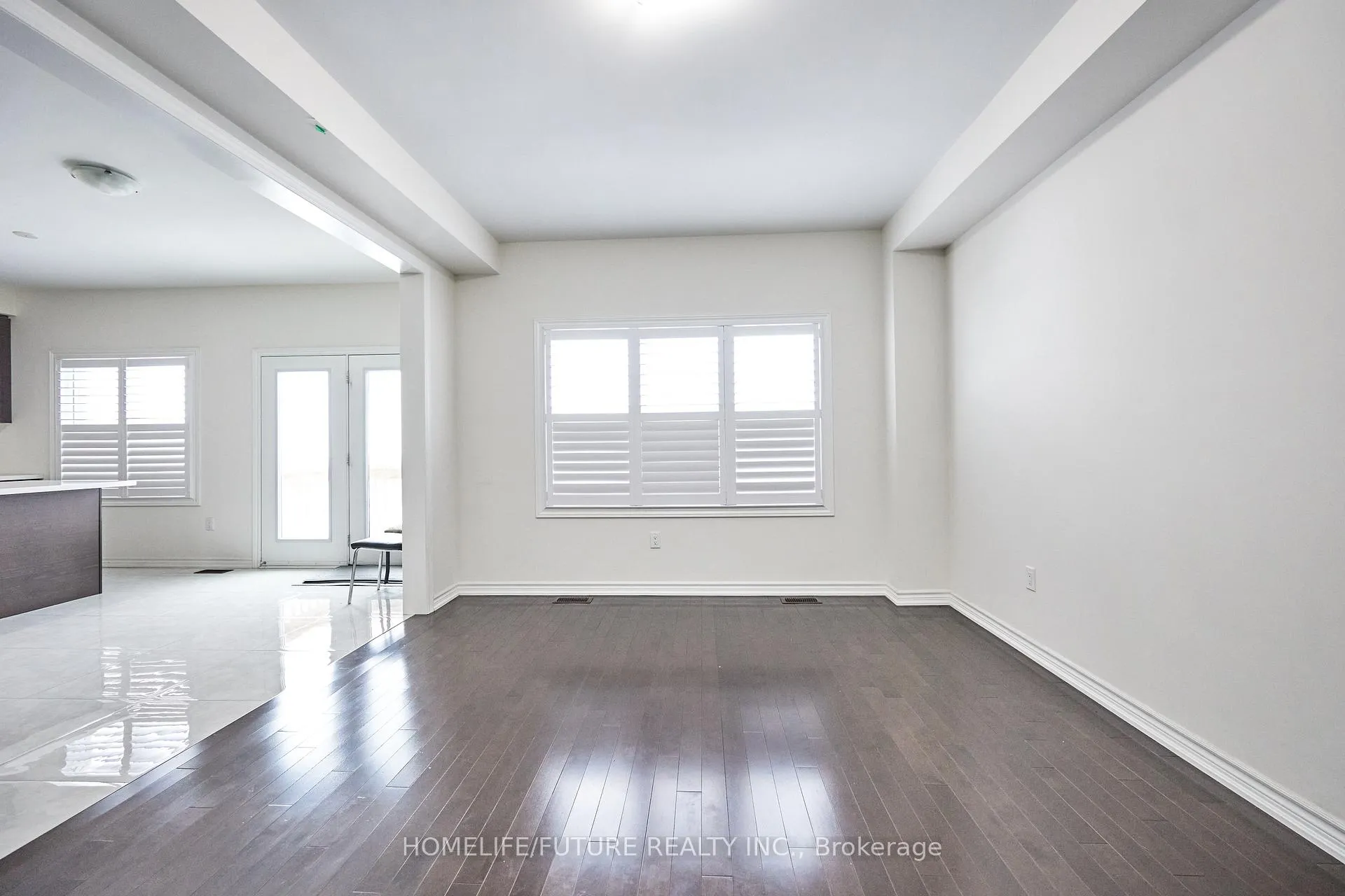 Photo 16 of 357 Danny Wheeler Boulevard, Georgina, Keswick North — HOMEH