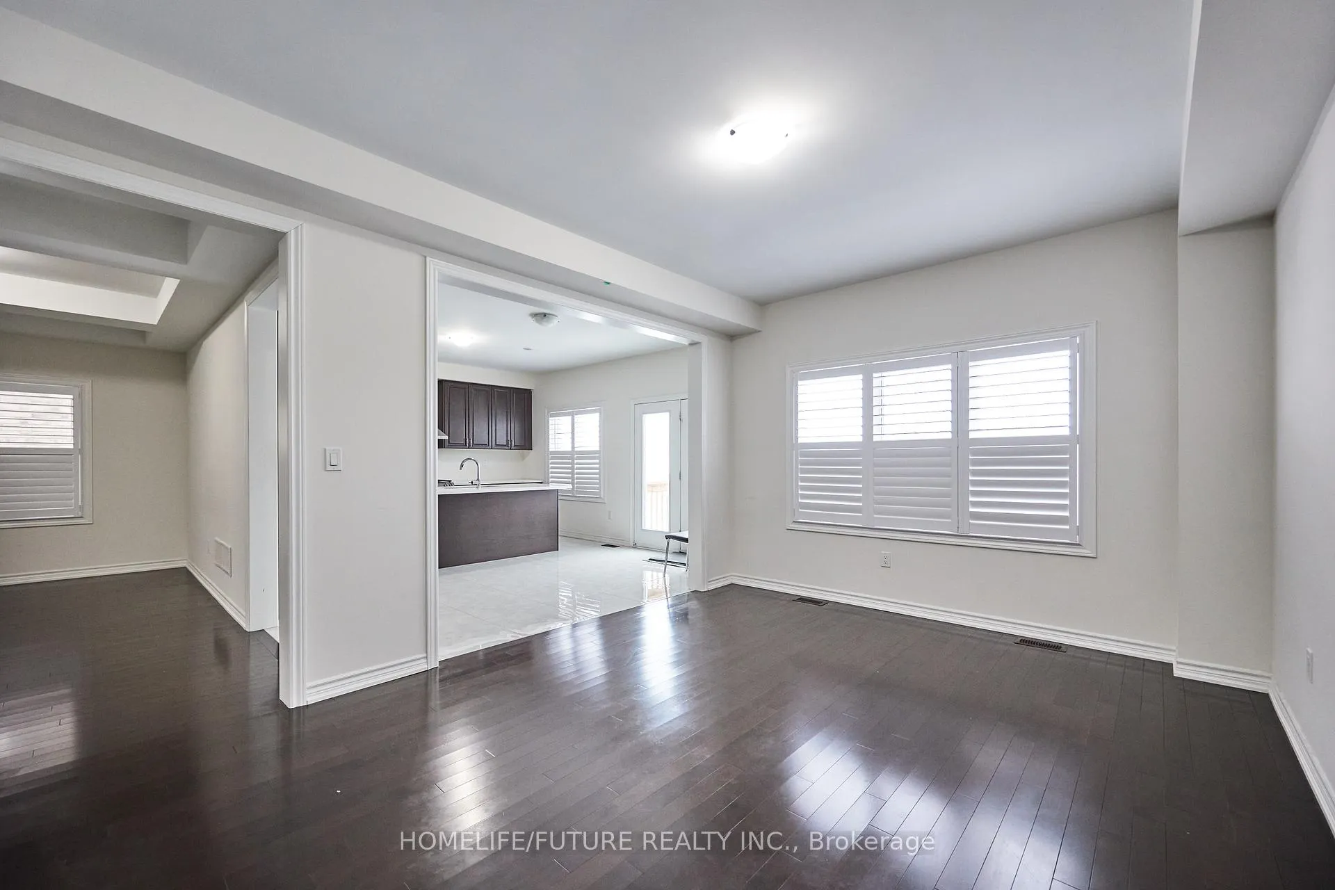 Photo 17 of 357 Danny Wheeler Boulevard, Georgina, Keswick North — HOMEH