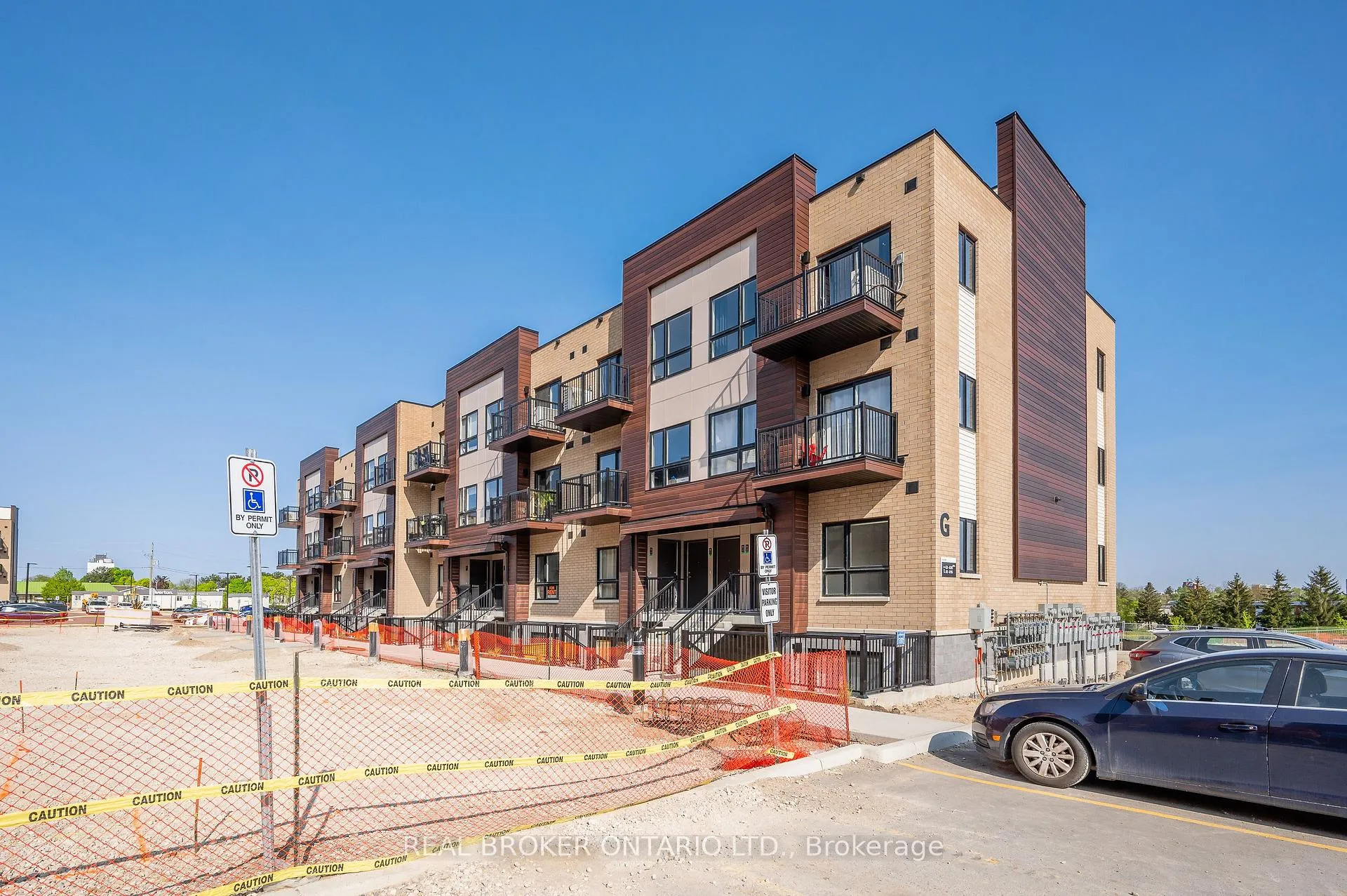 Photo 2 of Unit 22, 20 Palace Street, Kitchener — HOMEH