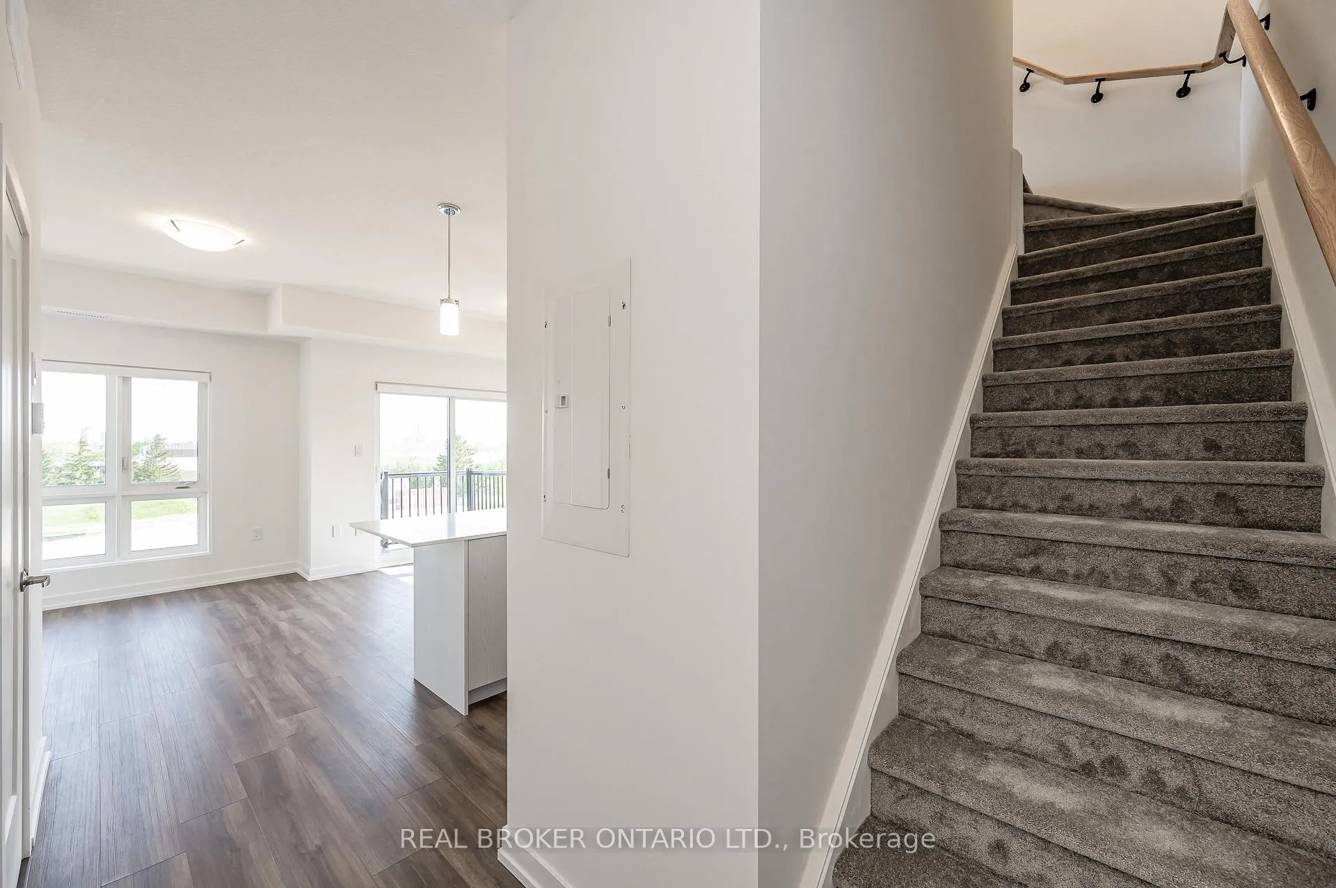 Photo 6 of Unit 22, 20 Palace Street, Kitchener — HOMEH