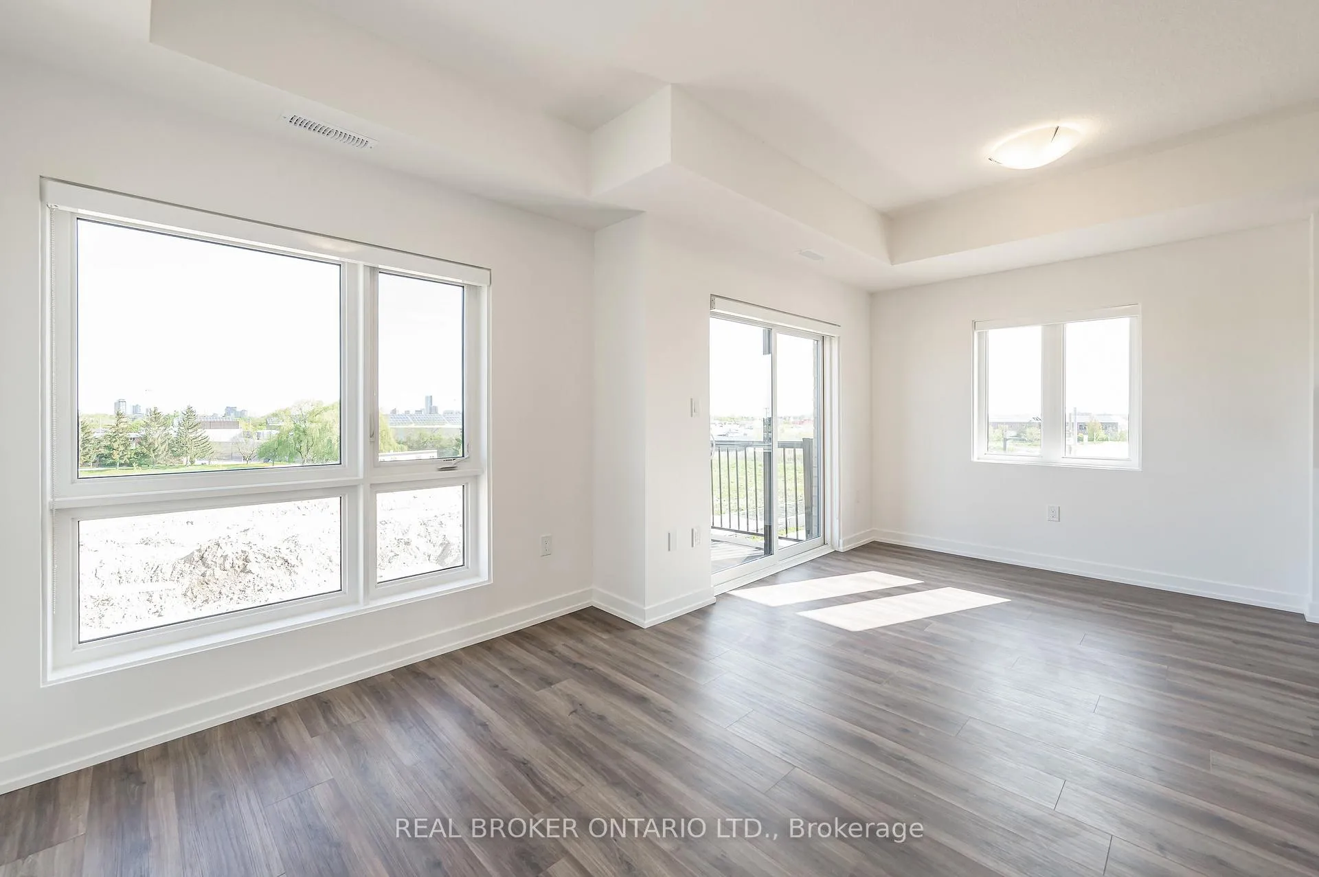 Photo 11 of Unit 22, 20 Palace Street, Kitchener — HOMEH