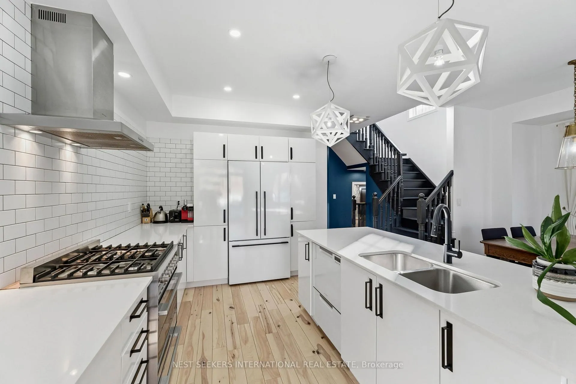Photo 11 of 22 Forest Heights Crescent, Orillia — HOMEH