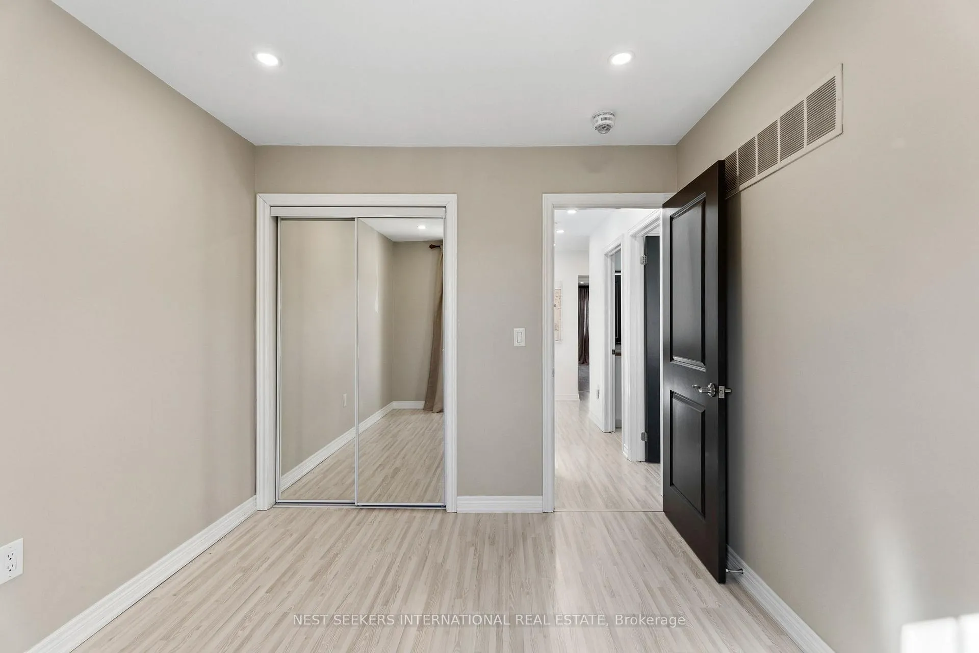 Photo 25 of 22 Forest Heights Crescent, Orillia — HOMEH