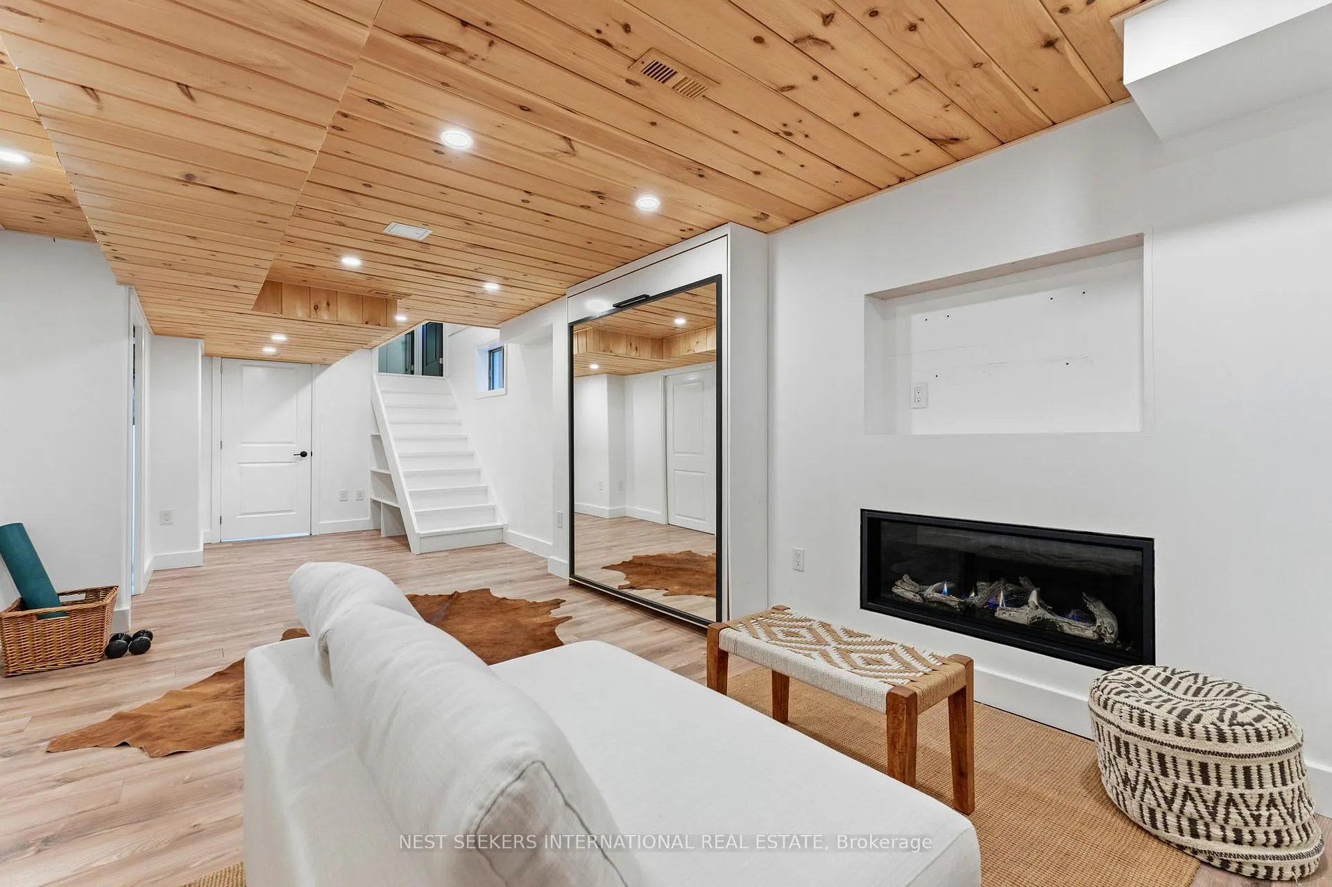 Photo 34 of 22 Forest Heights Crescent, Orillia — HOMEH