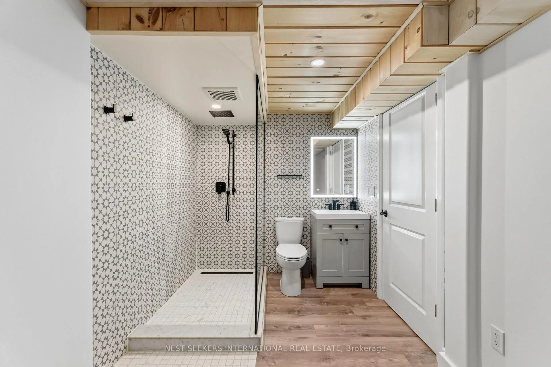 Photo 37 of 22 Forest Heights Crescent, Orillia — HOMEH