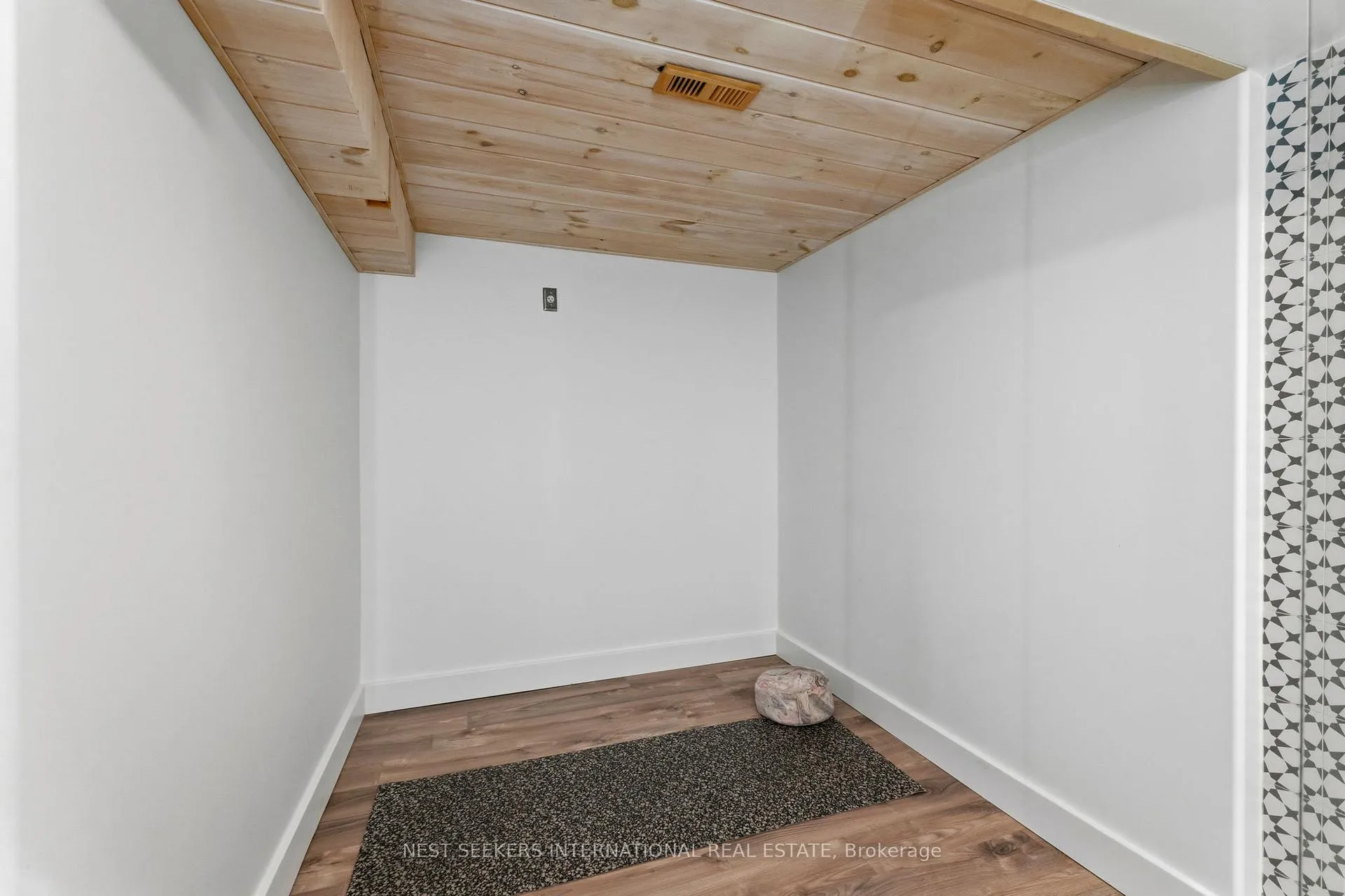 Photo 39 of 22 Forest Heights Crescent, Orillia — HOMEH