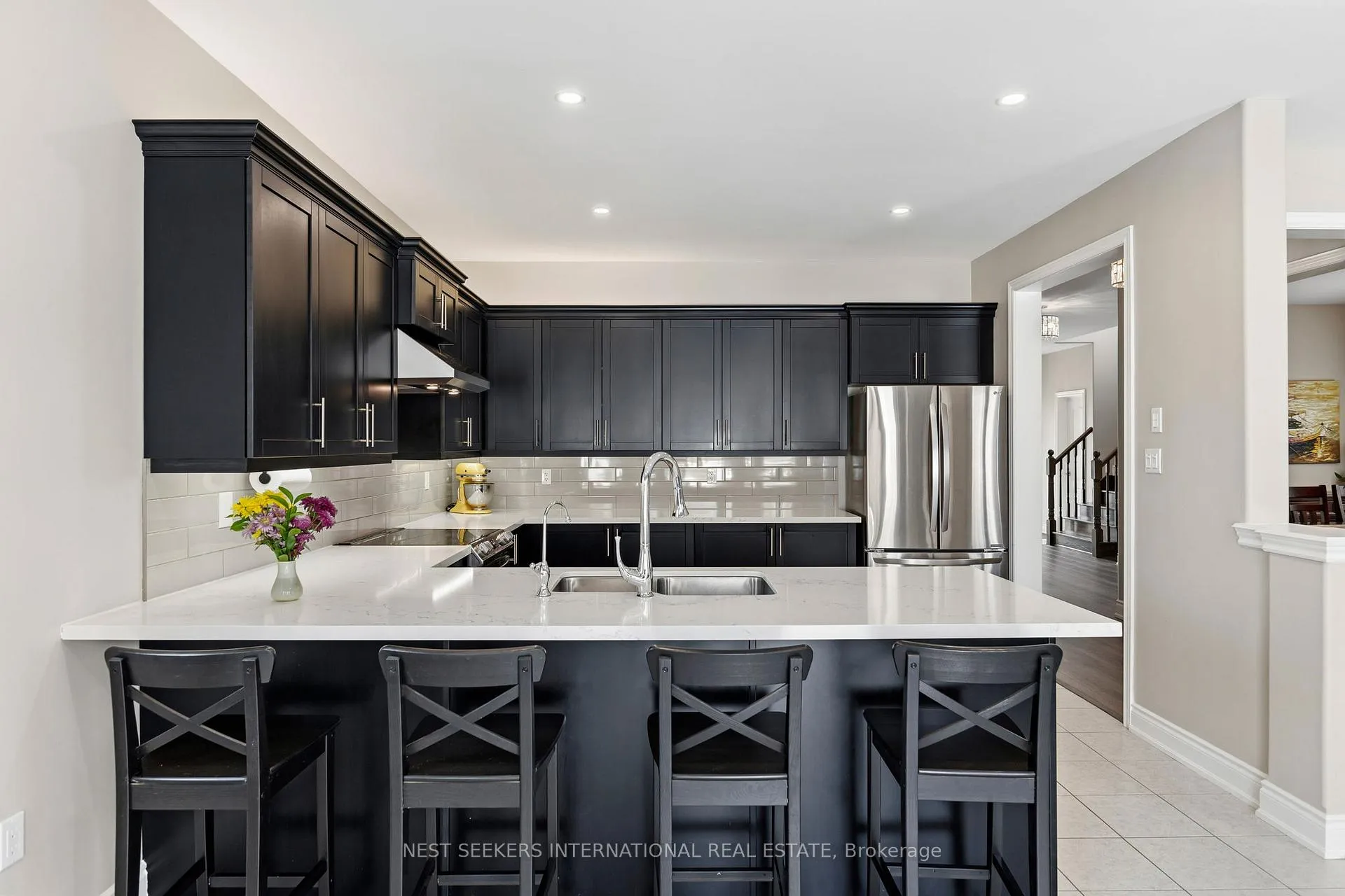 Photo 13 of 2998 Annalysse Drive, Orillia — HOMEH