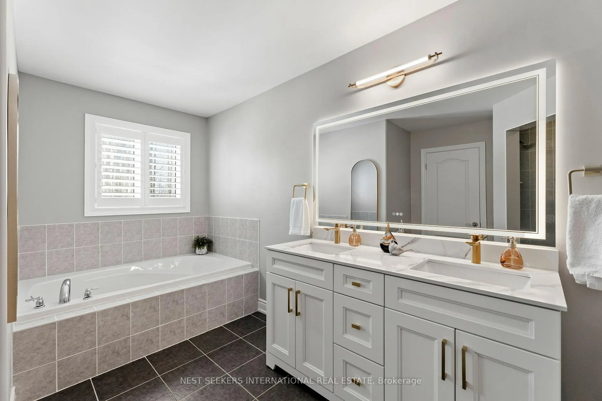 Photo 28 of 2998 Annalysse Drive, Orillia — HOMEH