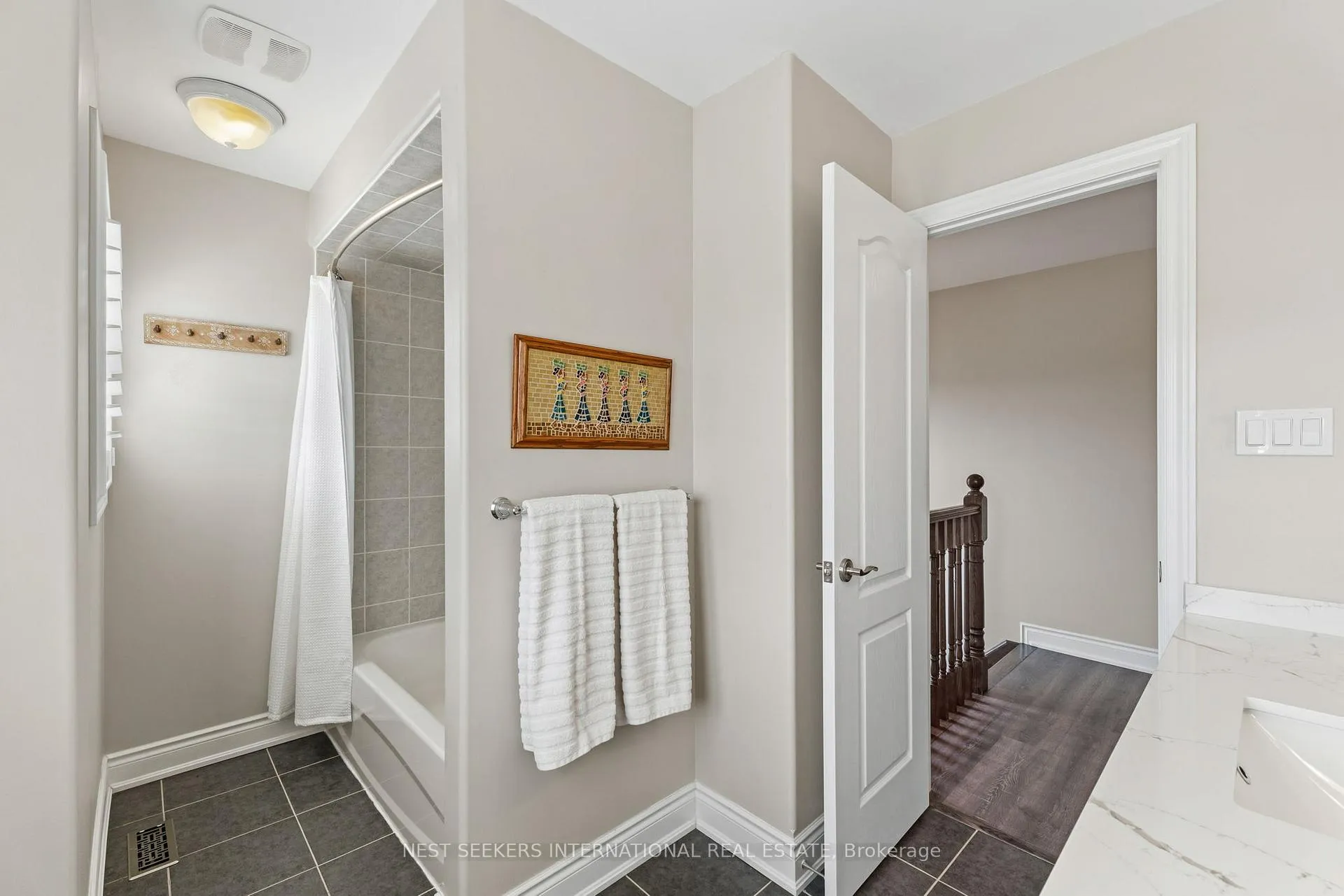 Photo 33 of 2998 Annalysse Drive, Orillia — HOMEH