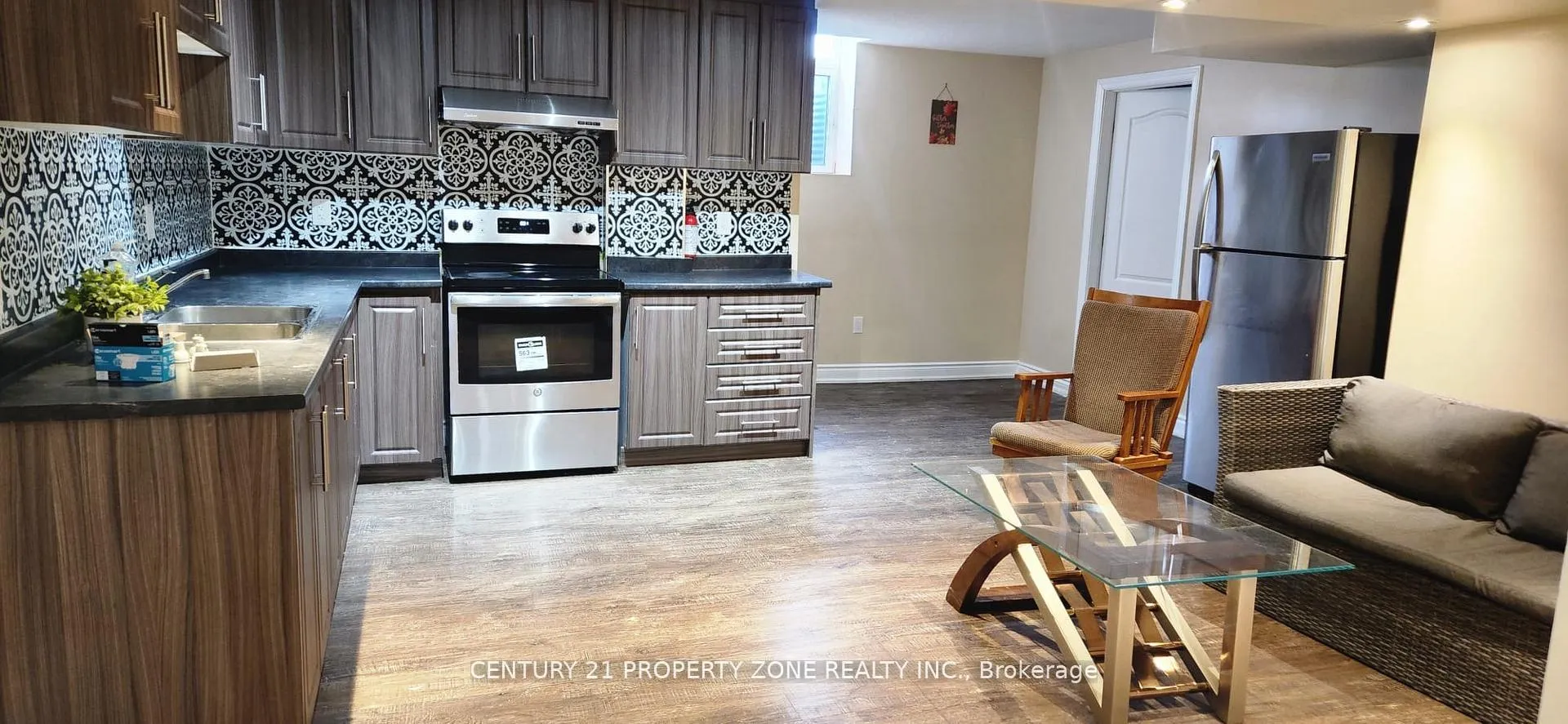 Photo 2 of Unit Bsmt, 23 Royal West Drive, Brampton, Credit Valley — HOMEH