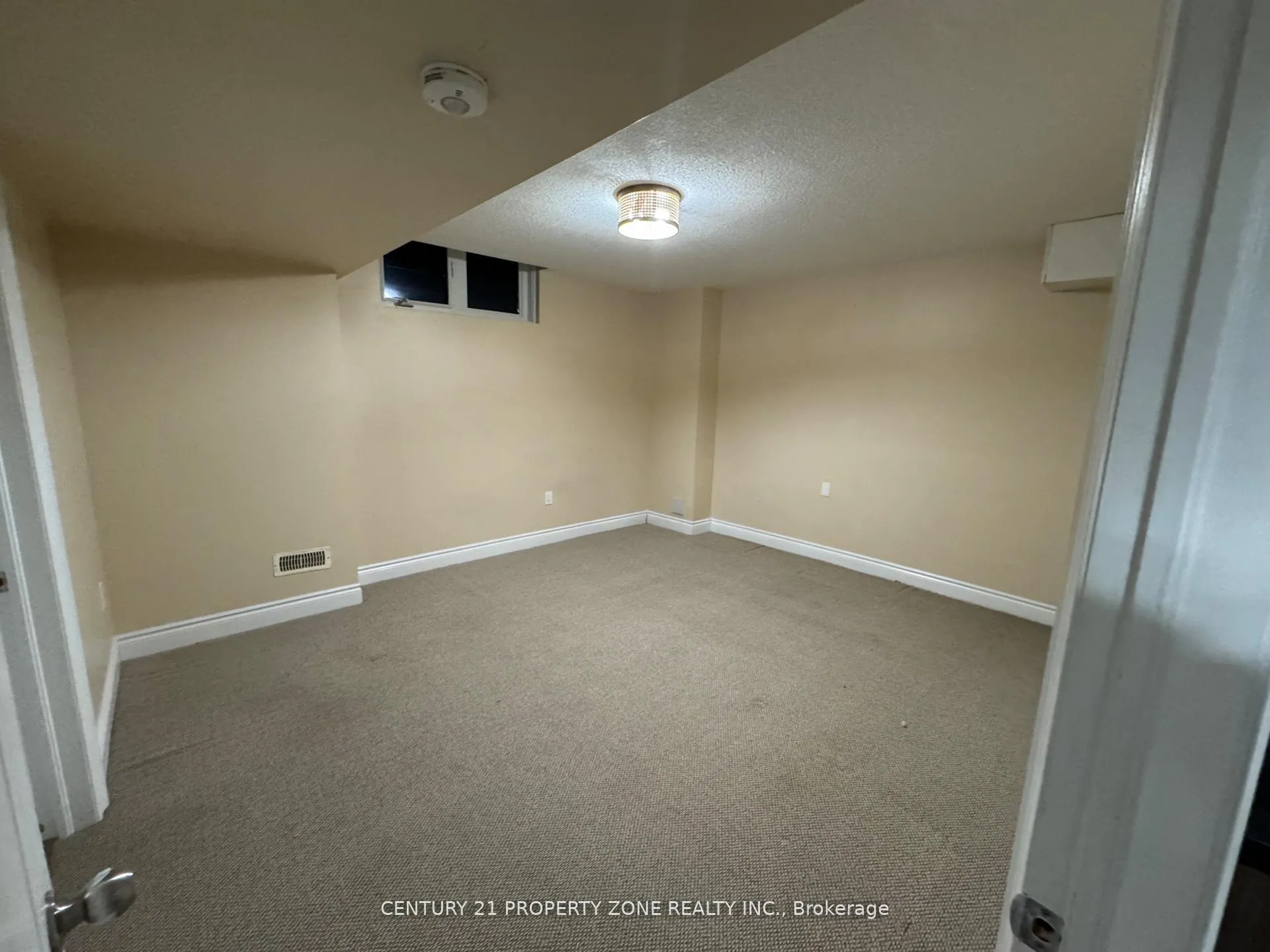Photo 19 of Unit Bsmt, 23 Royal West Drive, Brampton, Credit Valley — HOMEH