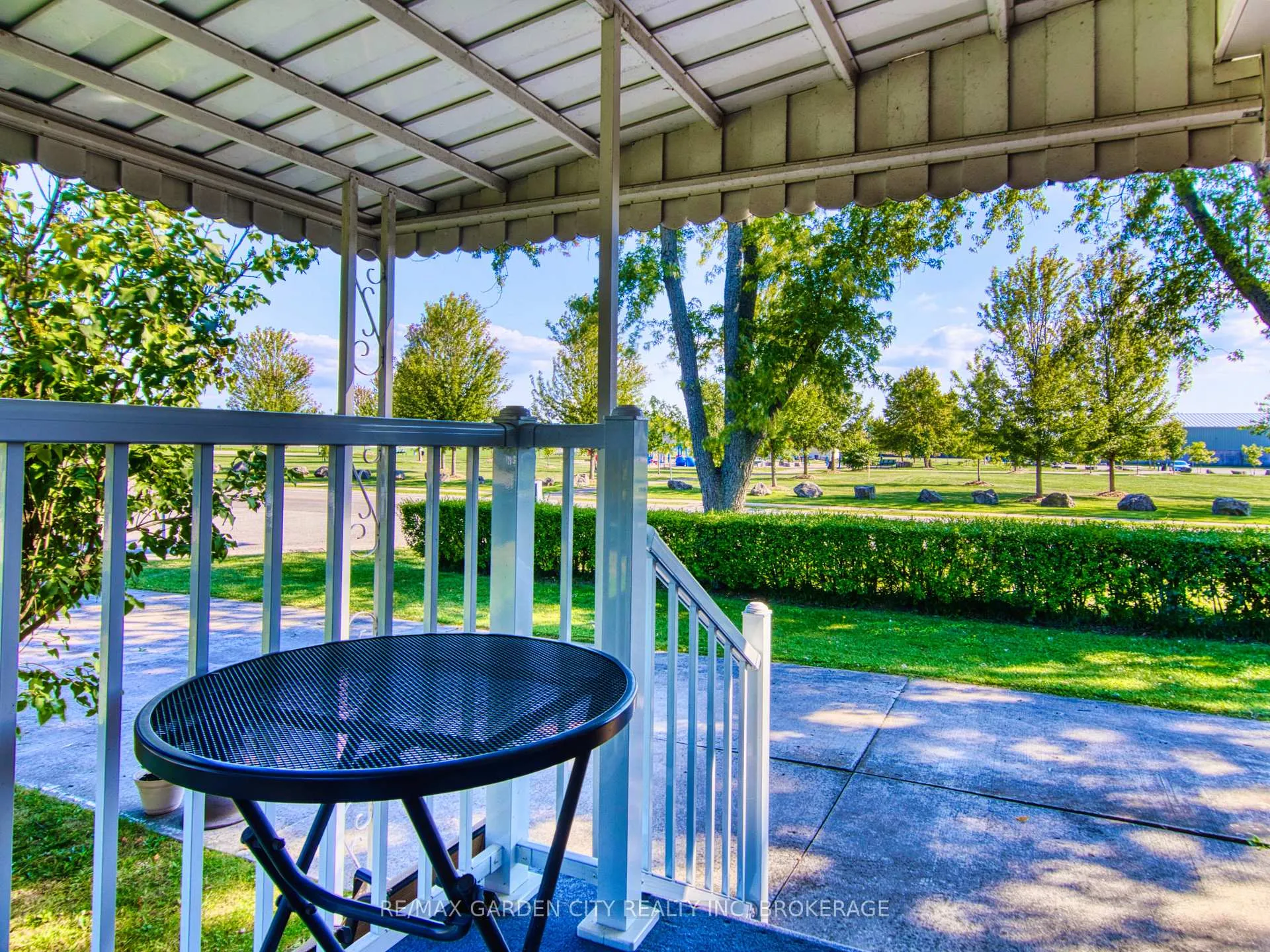 Photo 7 of 4095 Montcalm Crescent, Niagara Falls, Chippawa — HOMEH