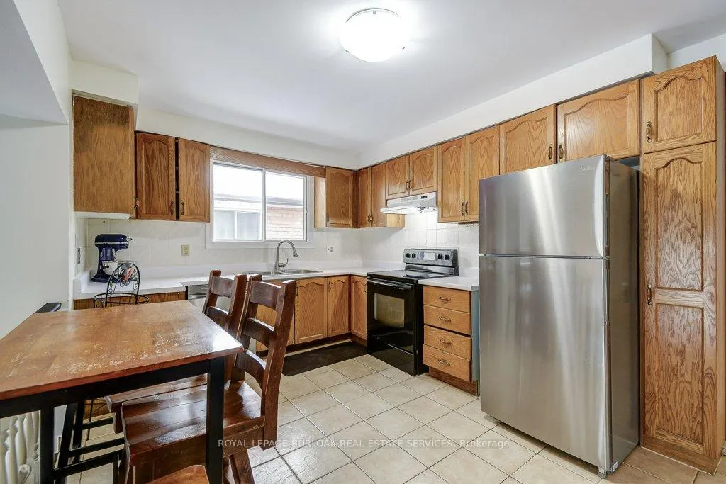 Photo 10 of 448 Rexford Drive, Hamilton, Randall — HOMEH