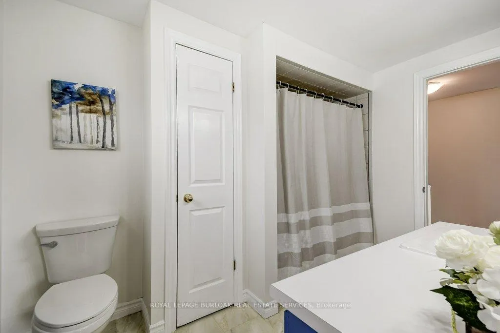 Photo 25 of 448 Rexford Drive, Hamilton, Randall — HOMEH