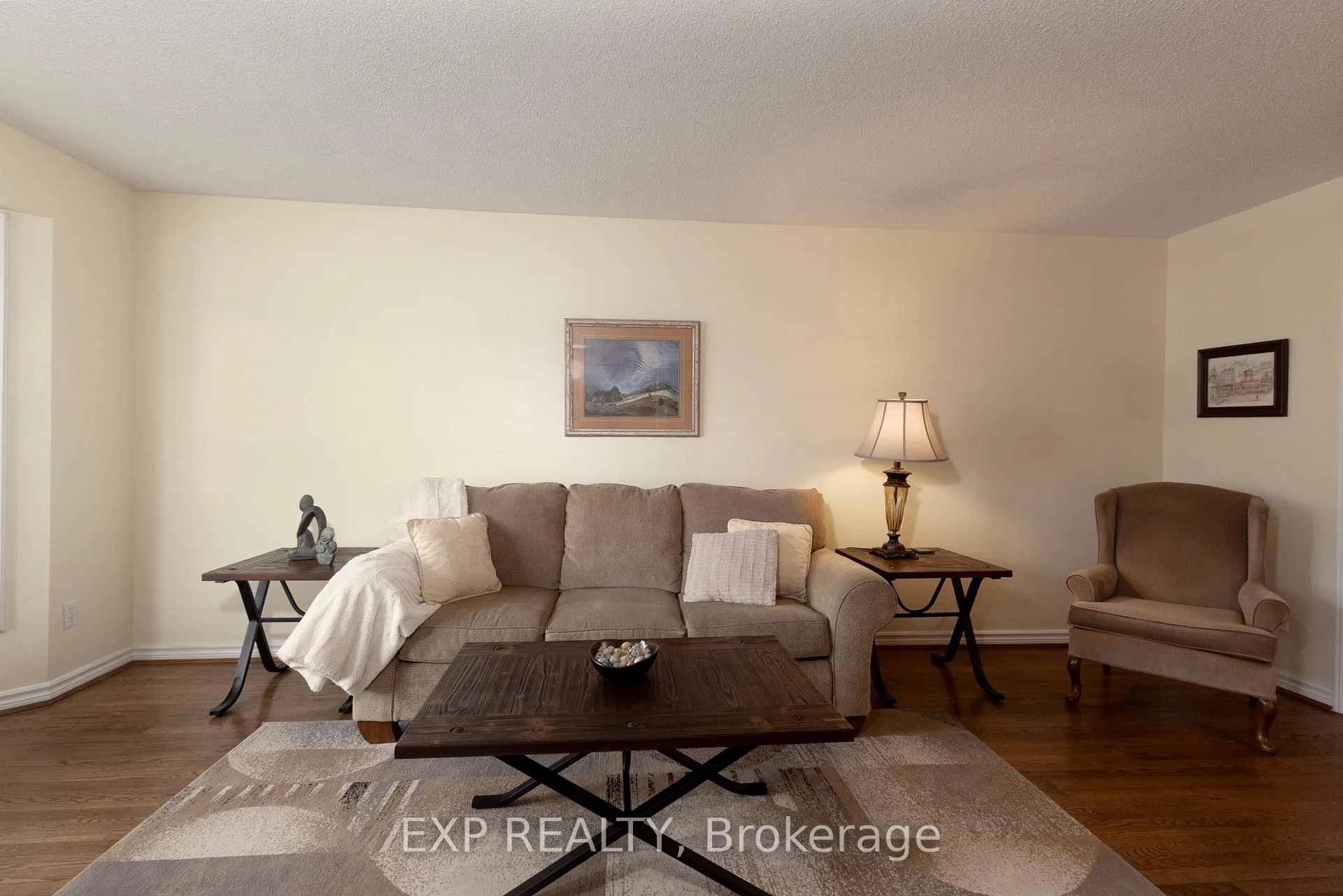 Photo 6 of 122 Parkview Drive, Thames Centre, Dorchester — HOMEH