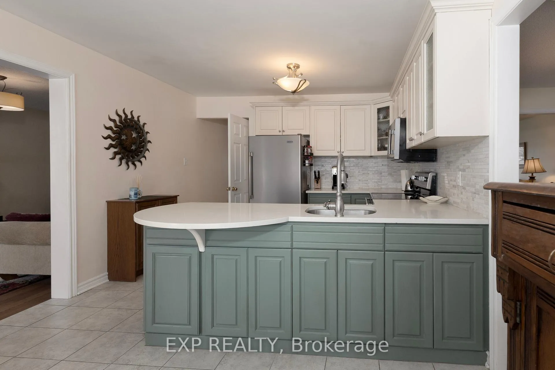 Photo 10 of 122 Parkview Drive, Thames Centre, Dorchester — HOMEH
