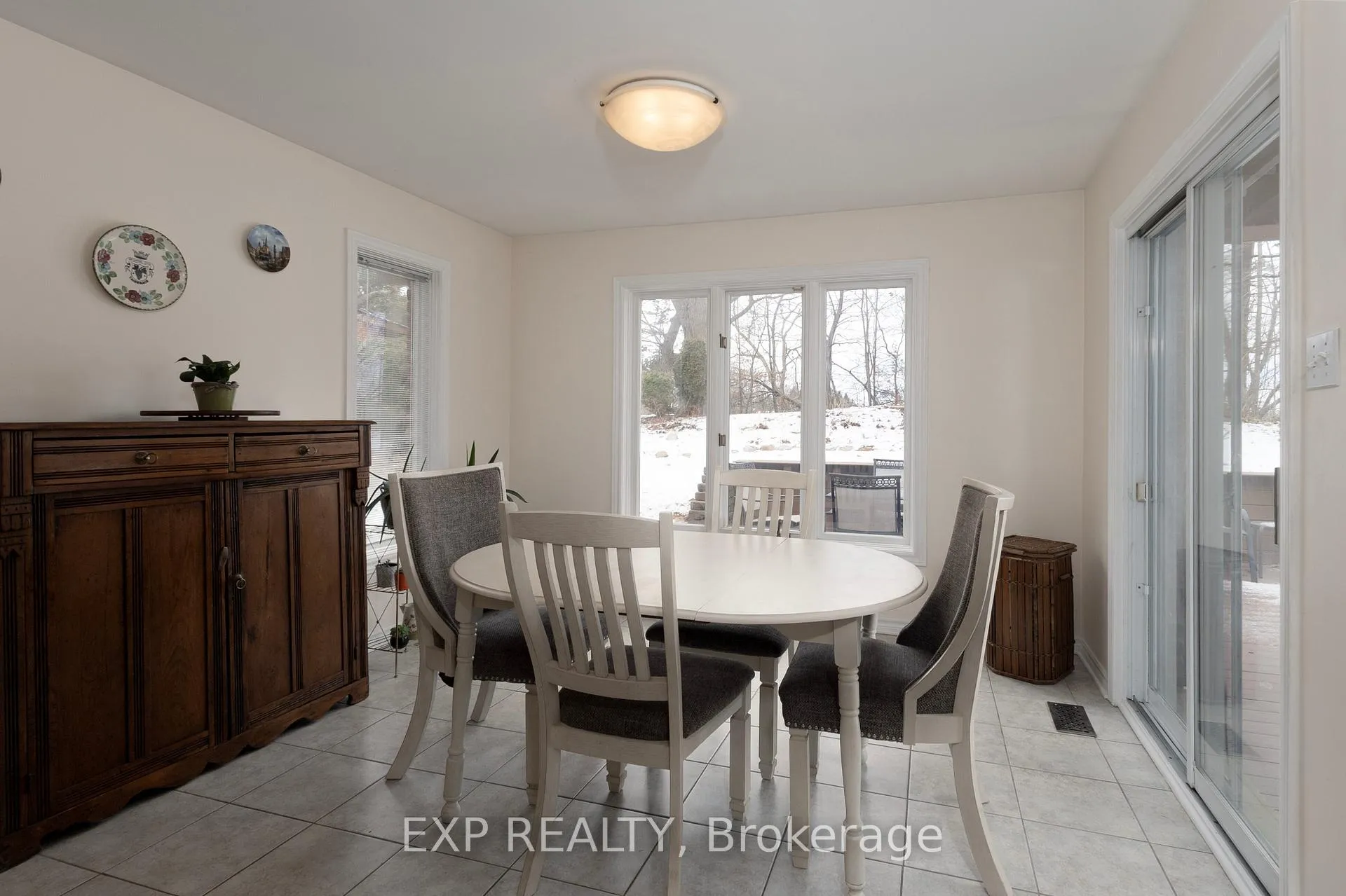 Photo 14 of 122 Parkview Drive, Thames Centre, Dorchester — HOMEH