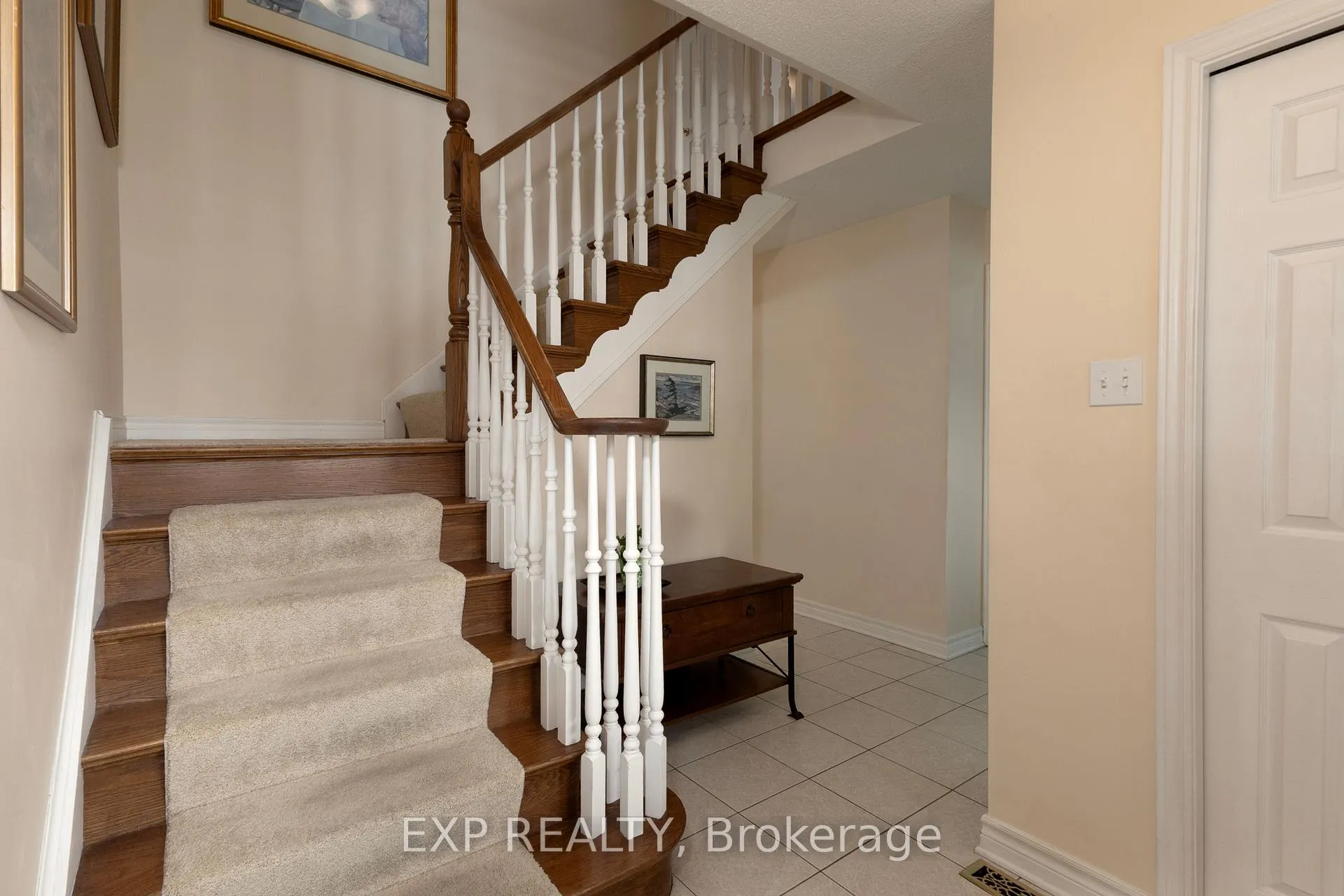 Photo 20 of 122 Parkview Drive, Thames Centre, Dorchester — HOMEH