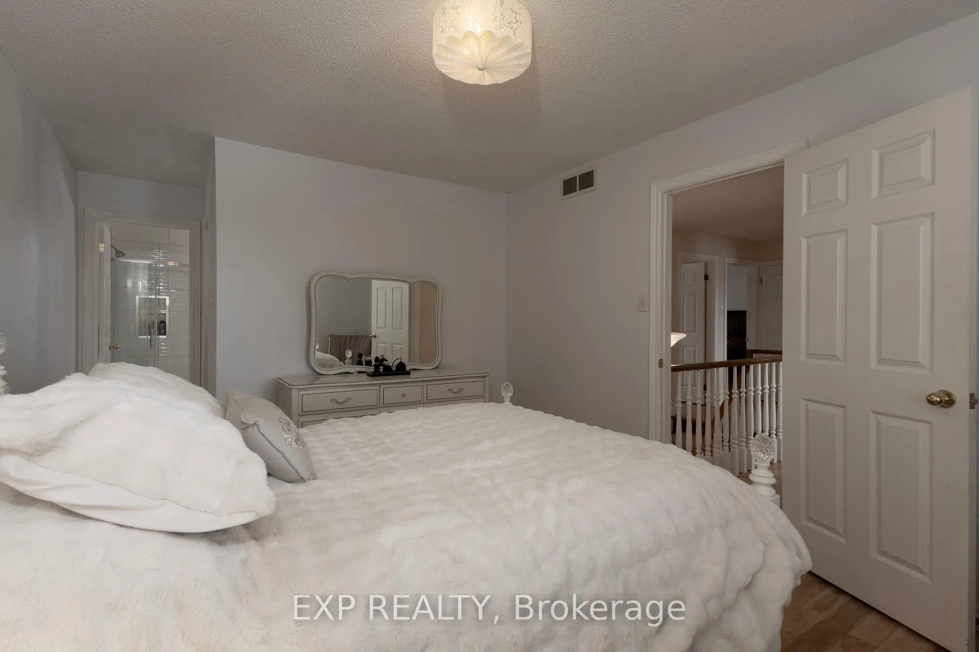 Photo 24 of 122 Parkview Drive, Thames Centre, Dorchester — HOMEH