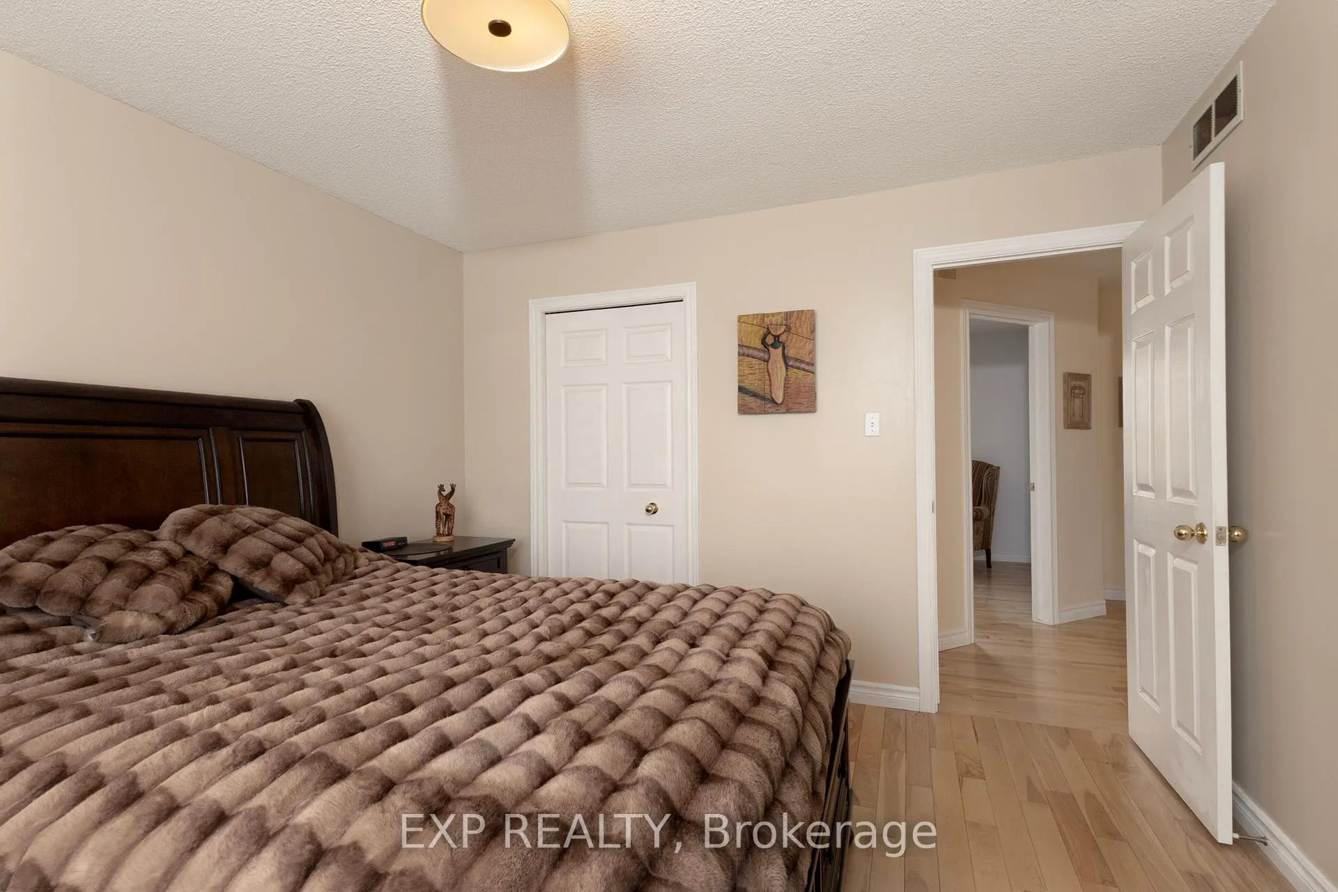 Photo 29 of 122 Parkview Drive, Thames Centre, Dorchester — HOMEH