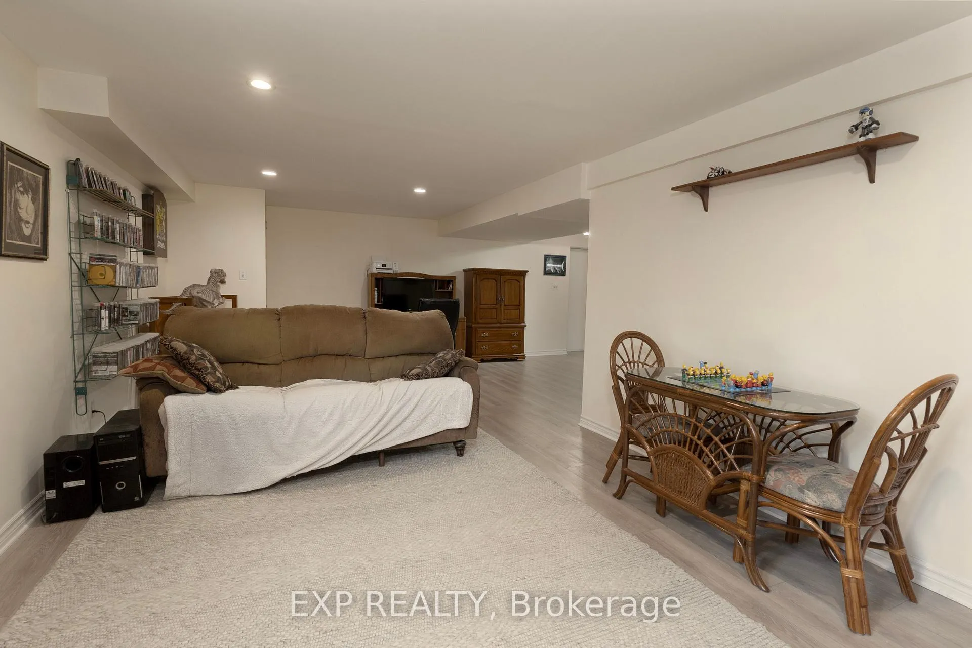 Photo 34 of 122 Parkview Drive, Thames Centre, Dorchester — HOMEH