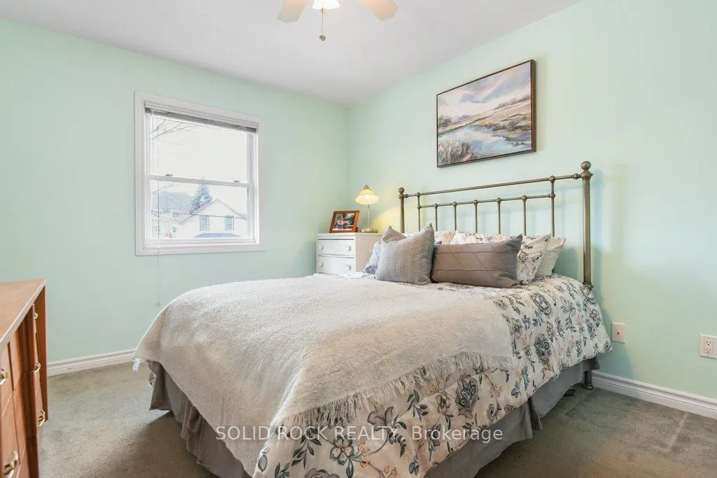 Photo 18 of 146 Elgin Street W, Arnprior — HOMEH