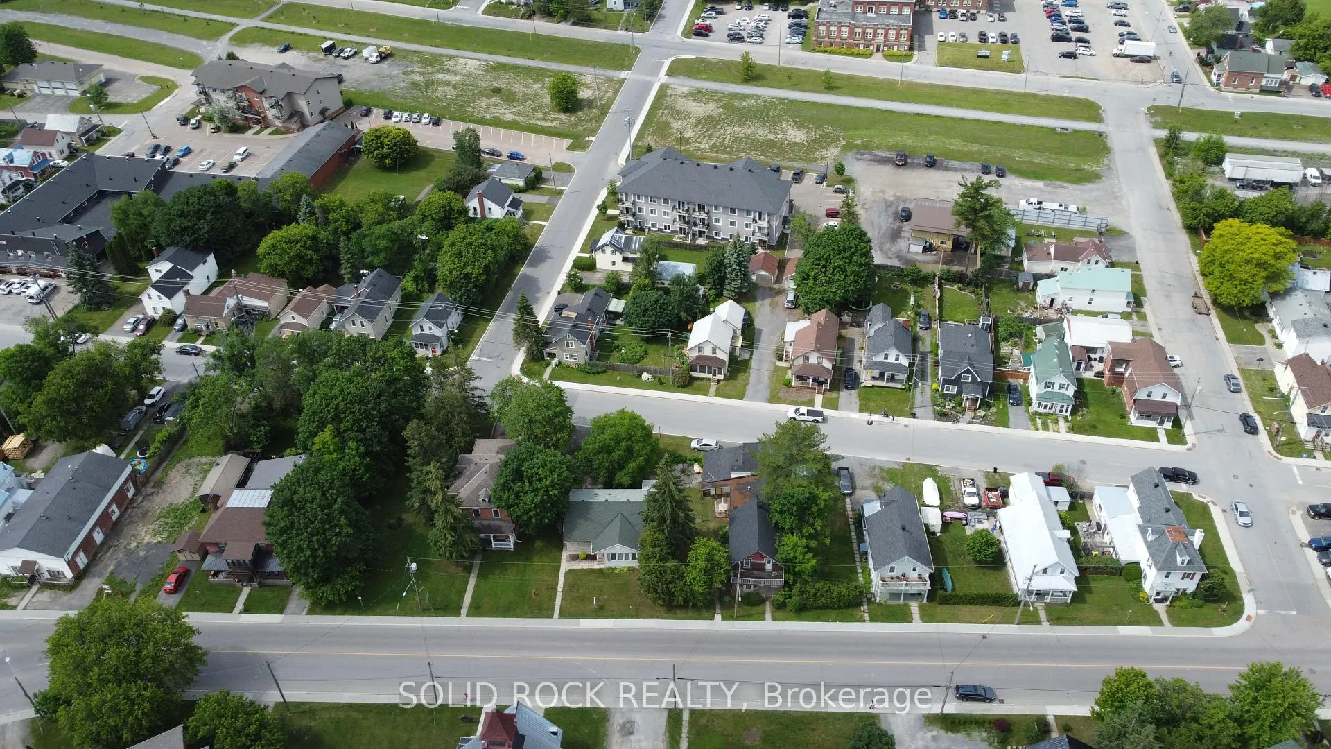 Photo 27 of 146 Elgin Street W, Arnprior — HOMEH