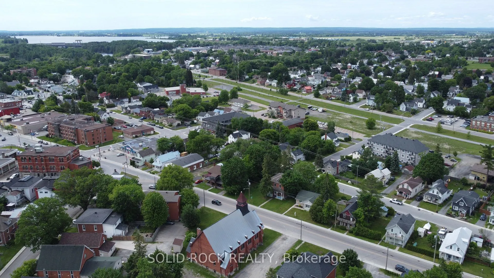 Photo 28 of 146 Elgin Street W, Arnprior — HOMEH