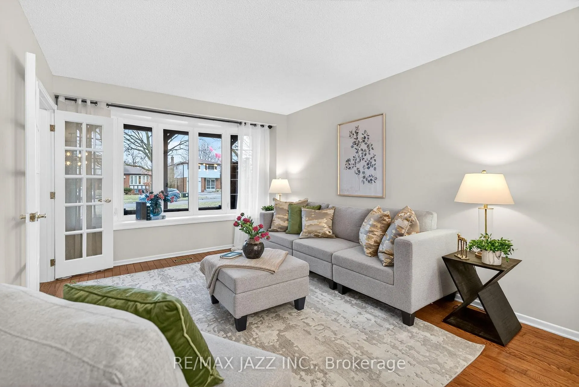 Photo 7 of 53 Oakdale Drive, Oshawa, Donevan — HOMEH