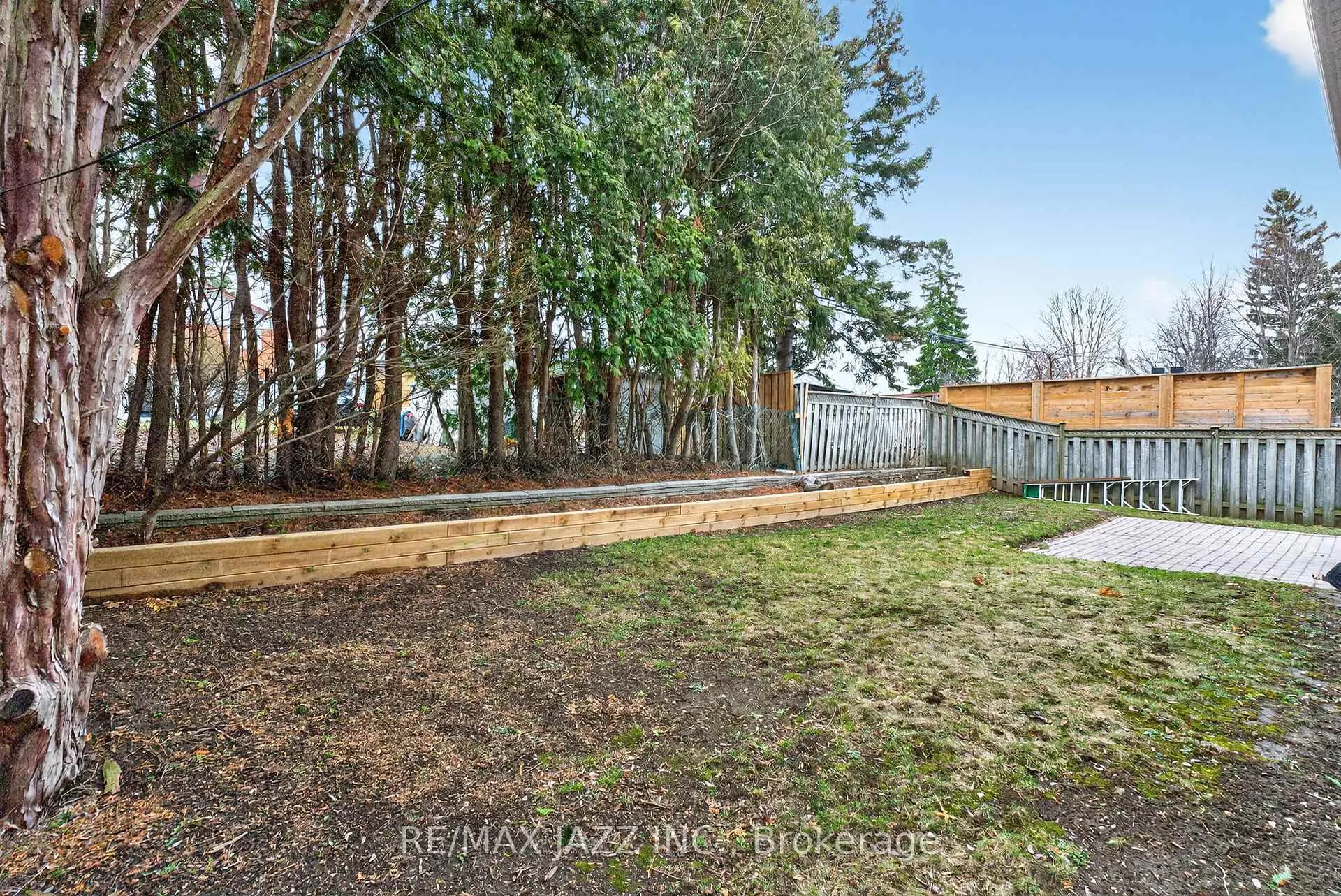 Photo 22 of 53 Oakdale Drive, Oshawa, Donevan — HOMEH