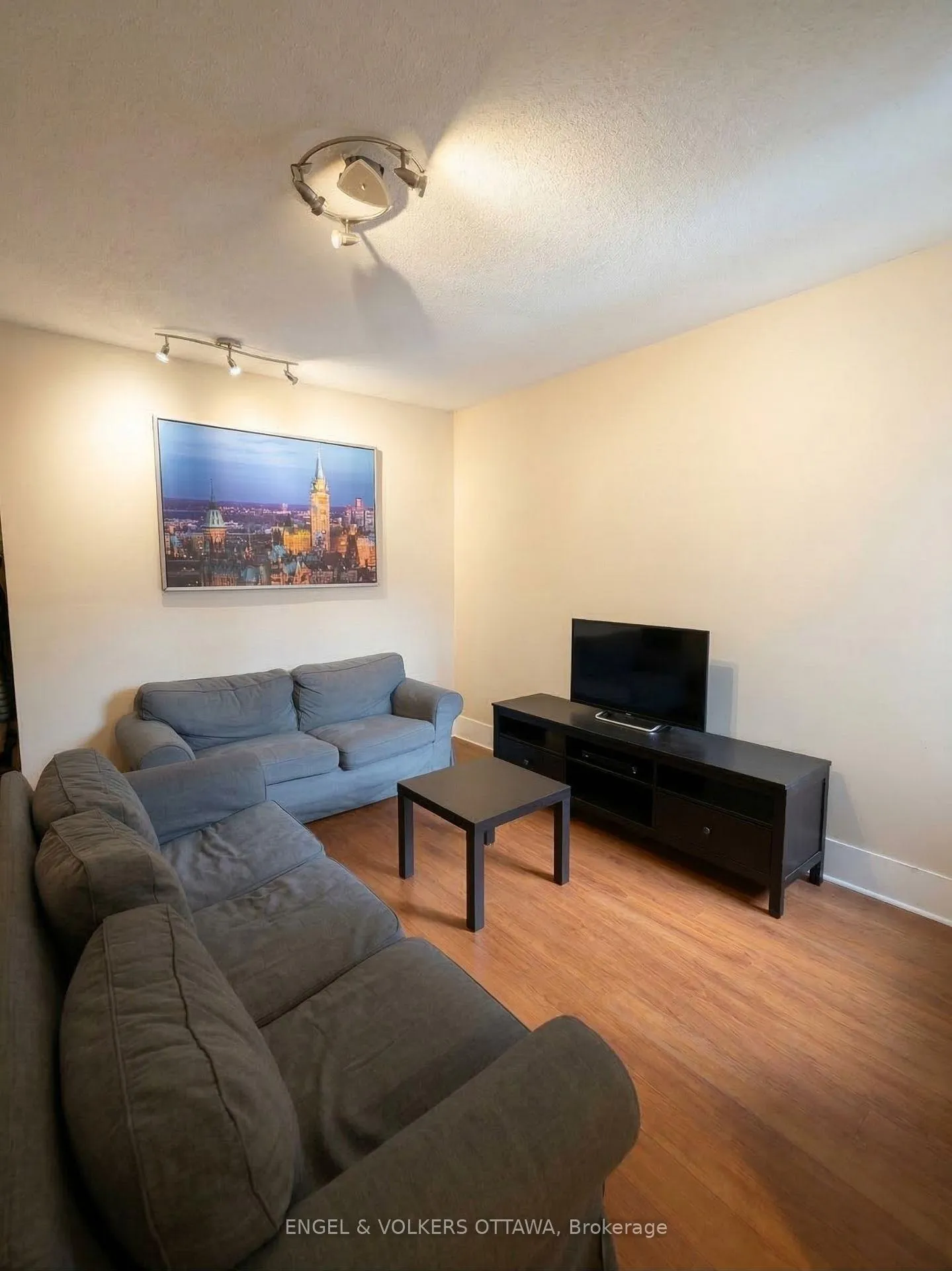 Photo 2 of 330 Fifth Avenue, Ottawa, Glebe — HOMEH