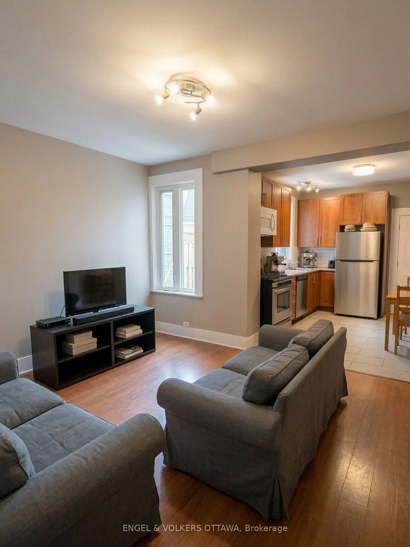 Photo 3 of 330 Fifth Avenue, Ottawa, Glebe — HOMEH