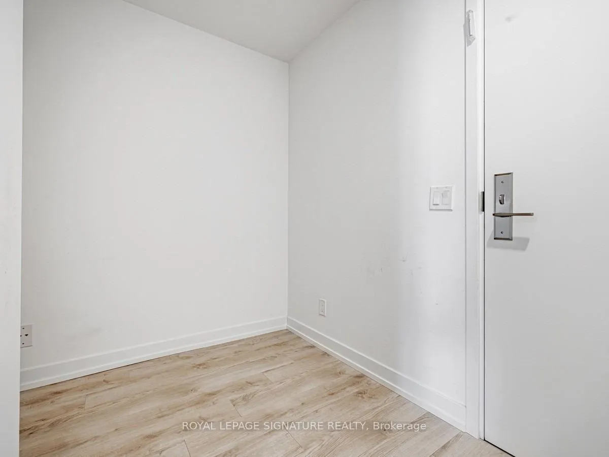 Photo 5 of Unit 707, 33 Helendale Avenue, Toronto, Yonge-Eglinton — HOMEH
