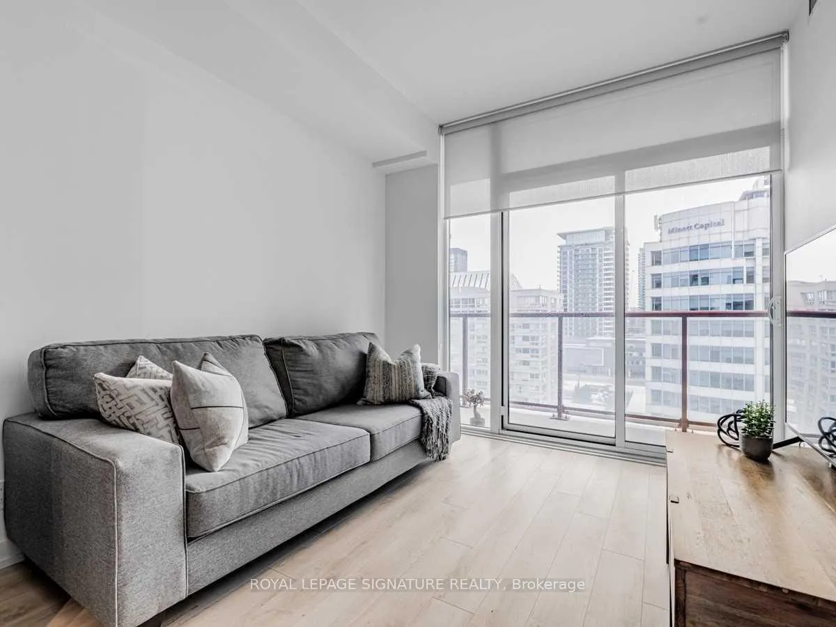 Photo 16 of Unit 707, 33 Helendale Avenue, Toronto, Yonge-Eglinton — HOMEH