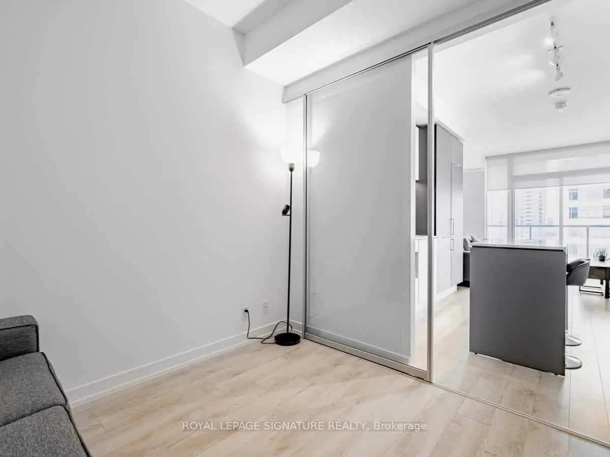 Photo 22 of Unit 707, 33 Helendale Avenue, Toronto, Yonge-Eglinton — HOMEH