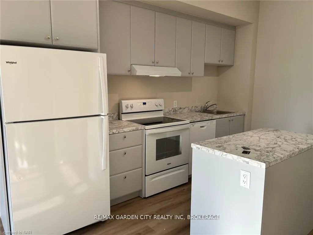 Photo 5 of Unit 0438, 50 Herrick Avenue, St. Catharines, Oakdale — HOMEH