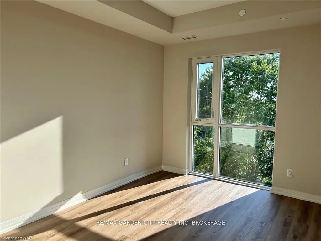 Photo 14 of Unit 0438, 50 Herrick Avenue, St. Catharines, Oakdale — HOMEH