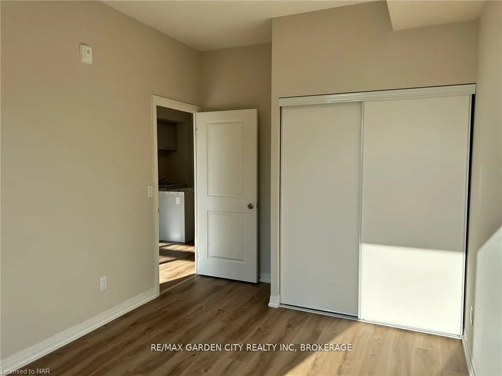 Photo 17 of Unit 0438, 50 Herrick Avenue, St. Catharines, Oakdale — HOMEH