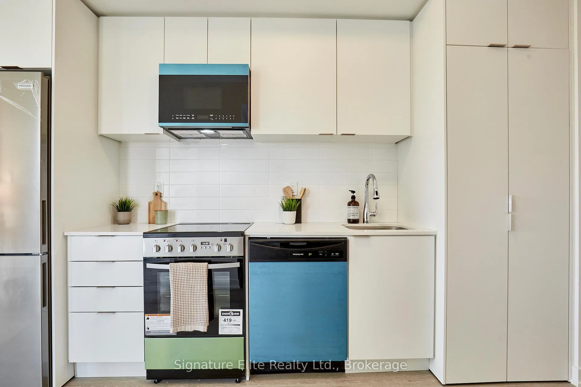 Photo 11 of Unit 902, 4569 Kingston Road, Scarborough, West Hill — HOMEH