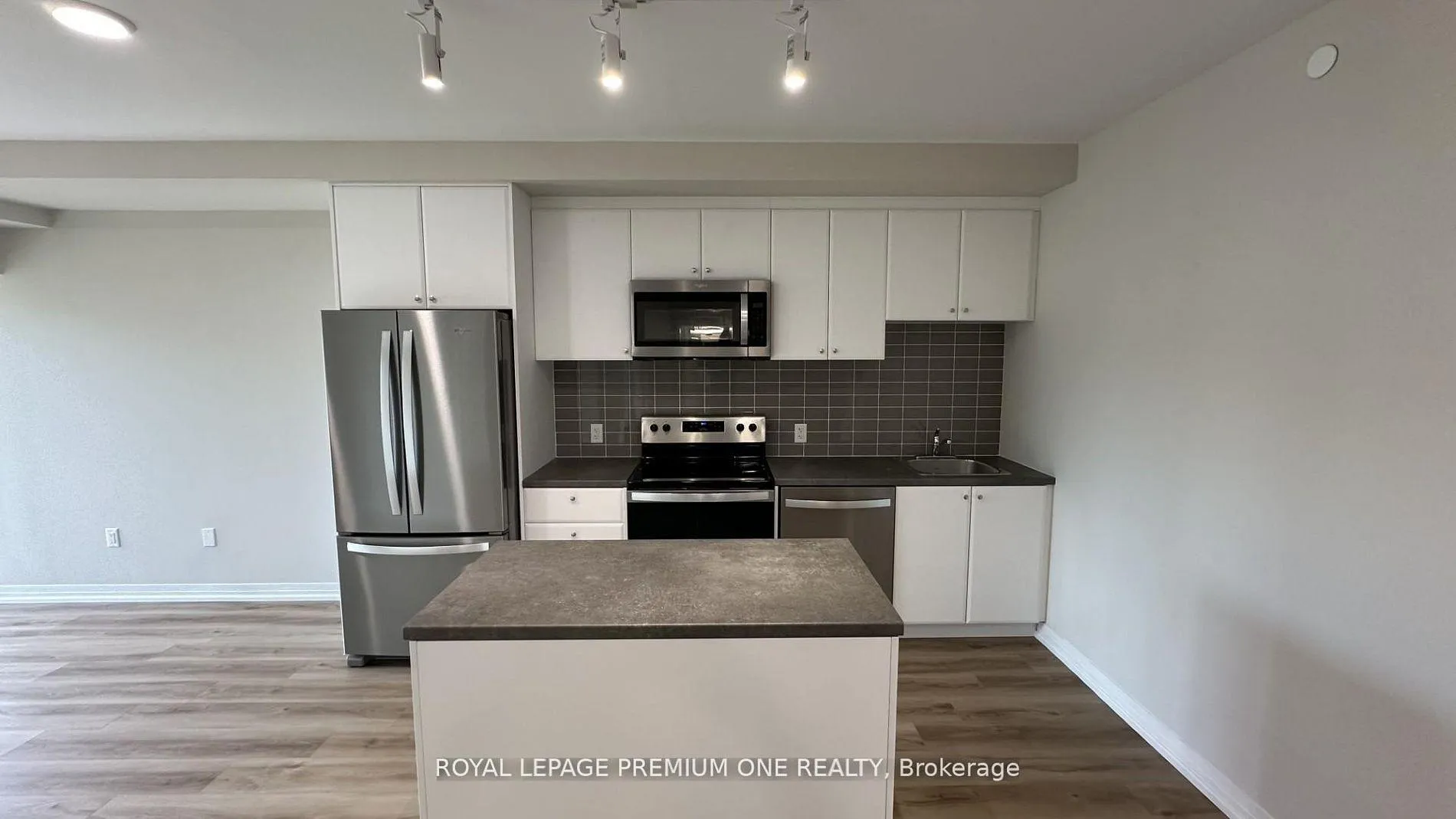 Photo 12 of Unit 220, 50 Herrick Avenue, St. Catharines, Oakdale — HOMEH