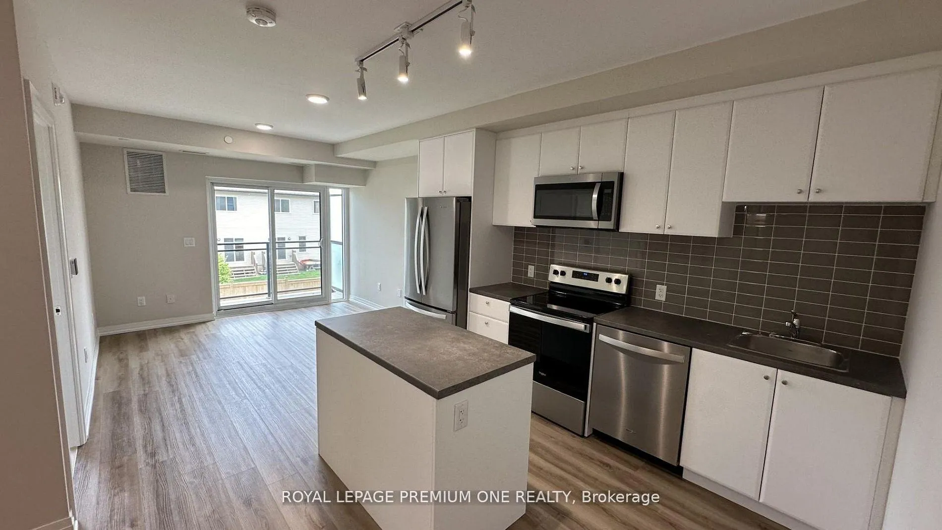 Photo 13 of Unit 220, 50 Herrick Avenue, St. Catharines, Oakdale — HOMEH