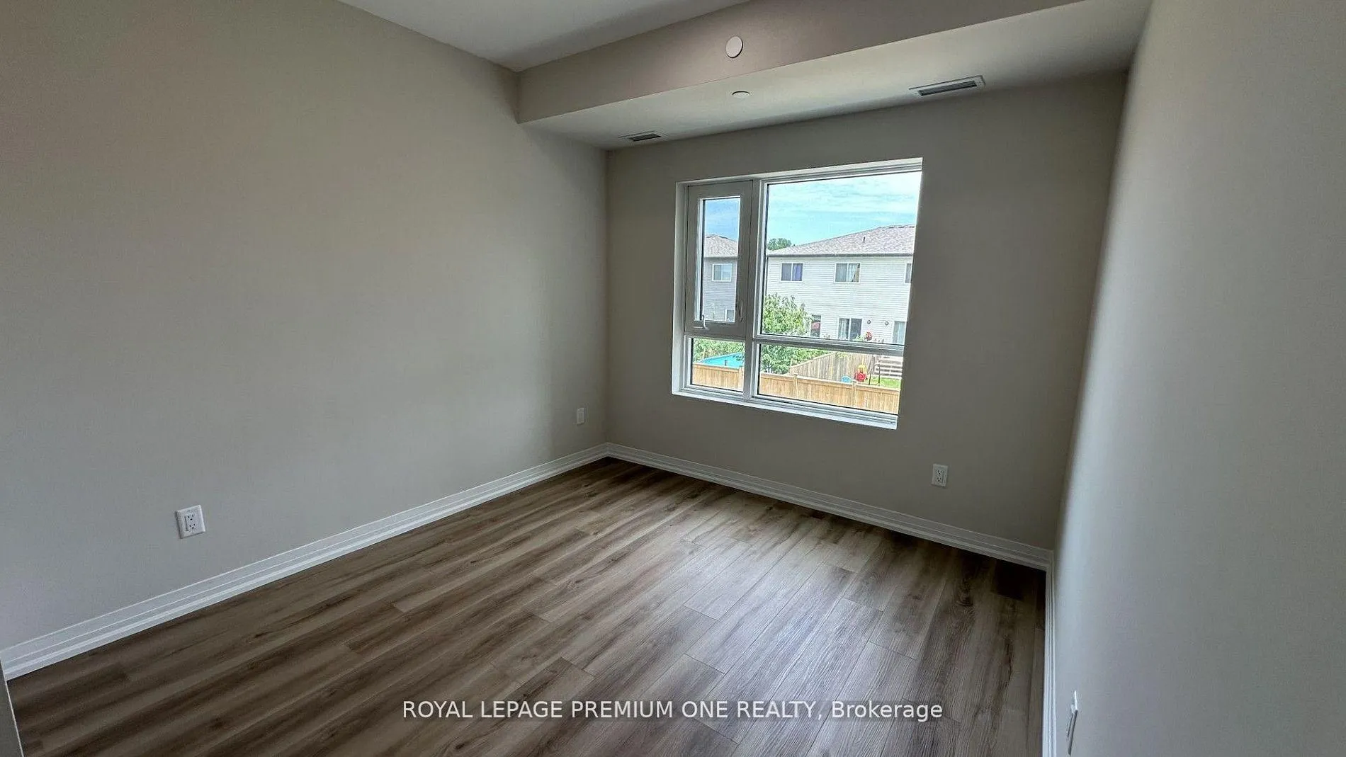Photo 20 of Unit 220, 50 Herrick Avenue, St. Catharines, Oakdale — HOMEH