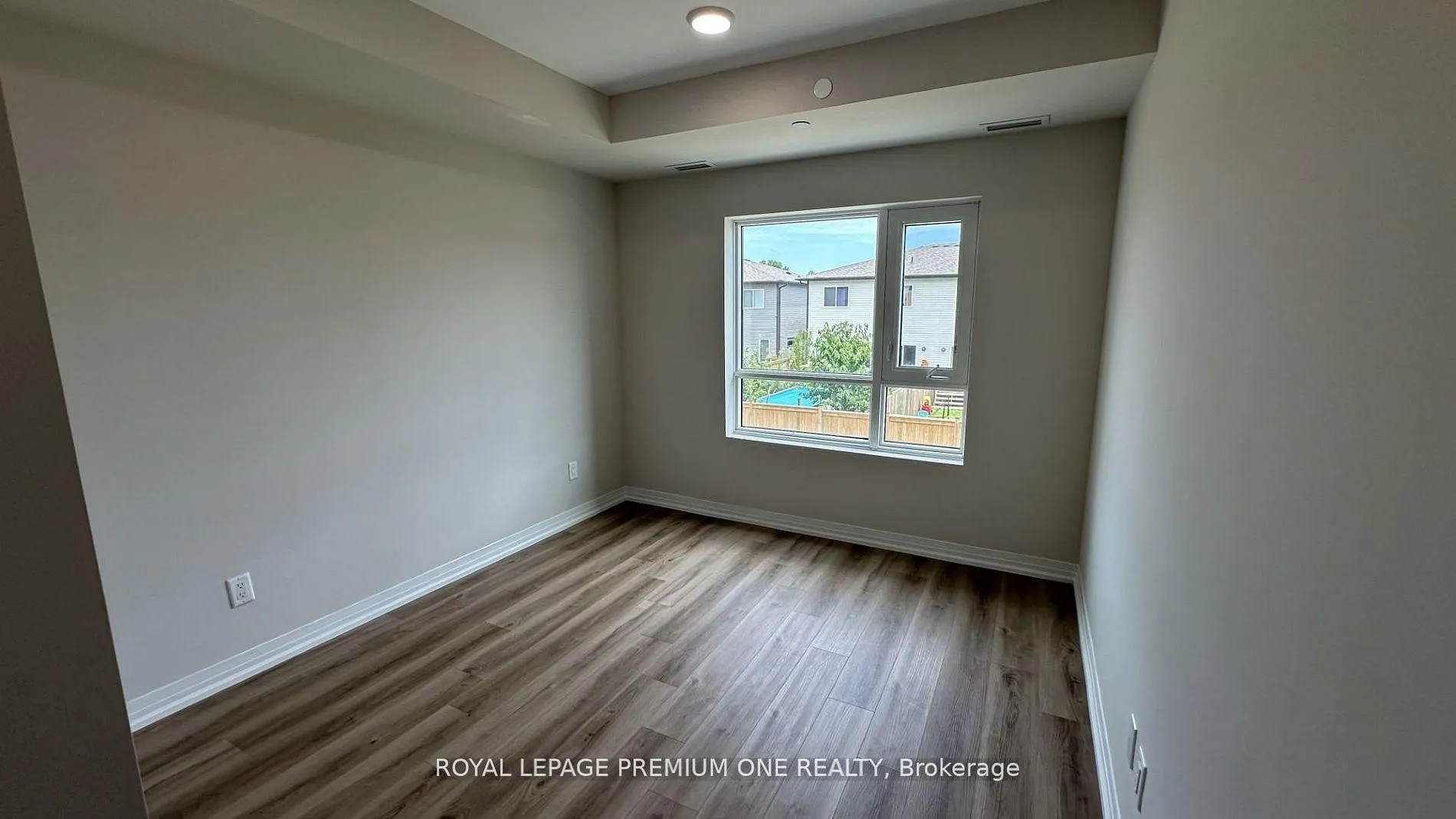 Photo 23 of Unit 220, 50 Herrick Avenue, St. Catharines, Oakdale — HOMEH