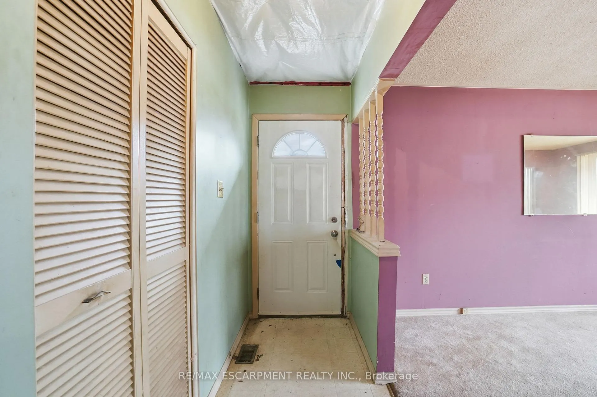 Photo 4 of 53 Sherry Lane Drive, Hamilton, Vincent — HOMEH