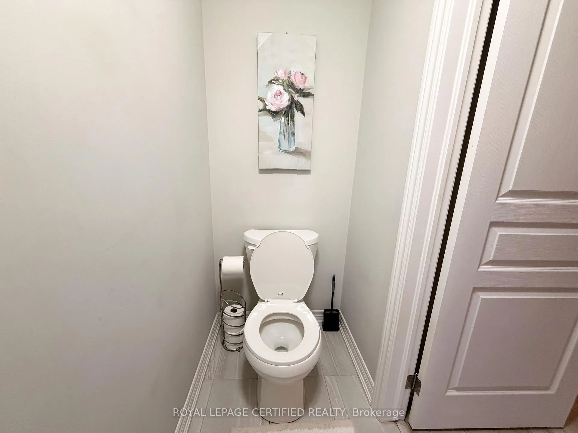 Photo 13 of Unit 53, 7768 Ascot Circle NE, Niagara Falls, Ascot — HOMEH