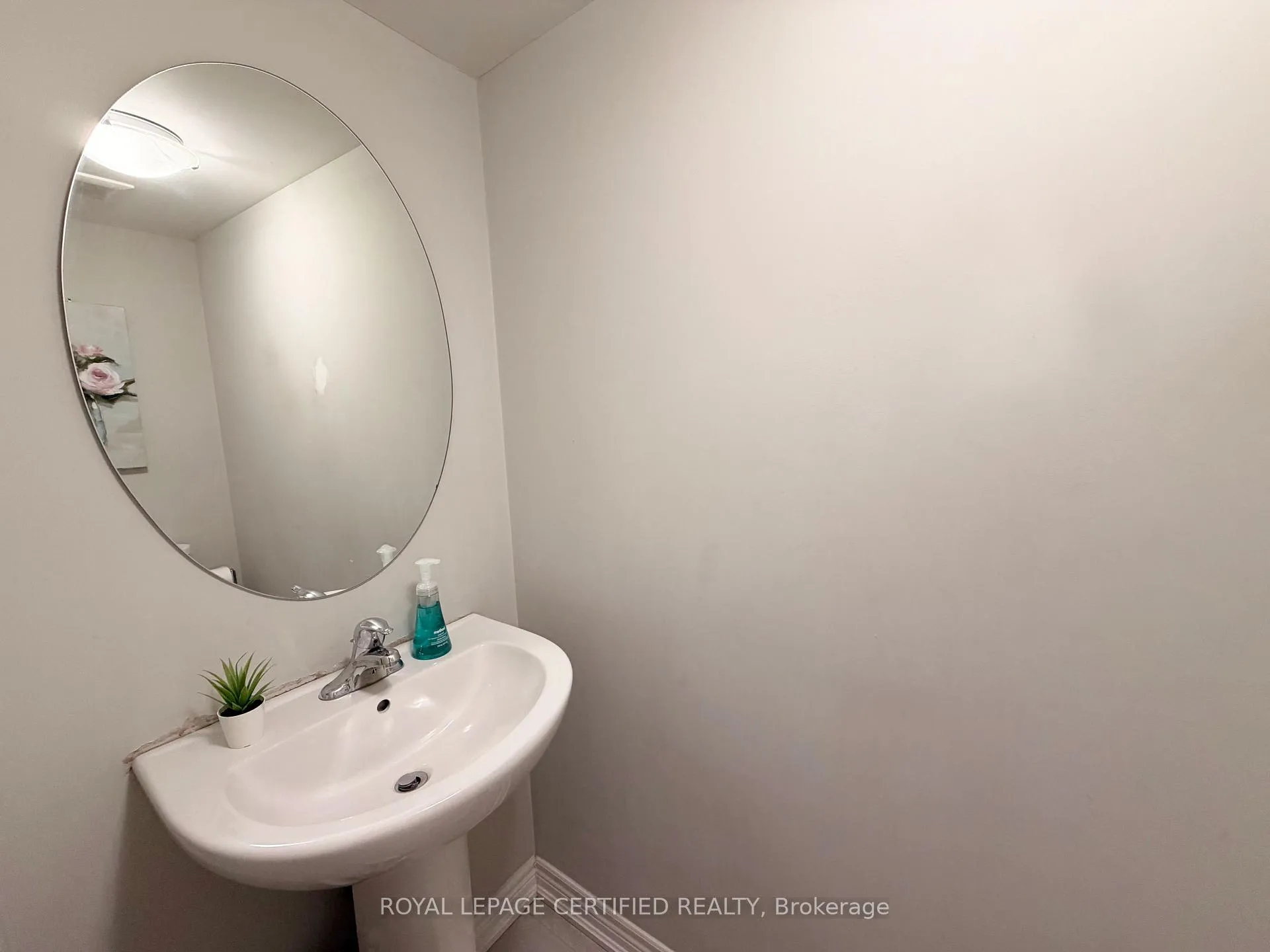 Photo 14 of Unit 53, 7768 Ascot Circle NE, Niagara Falls, Ascot — HOMEH