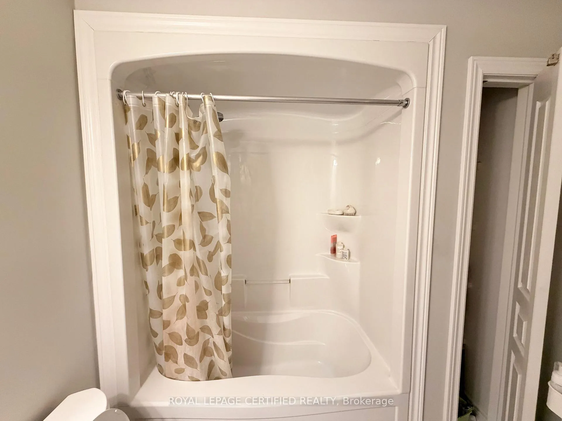 Photo 30 of Unit 53, 7768 Ascot Circle NE, Niagara Falls, Ascot — HOMEH