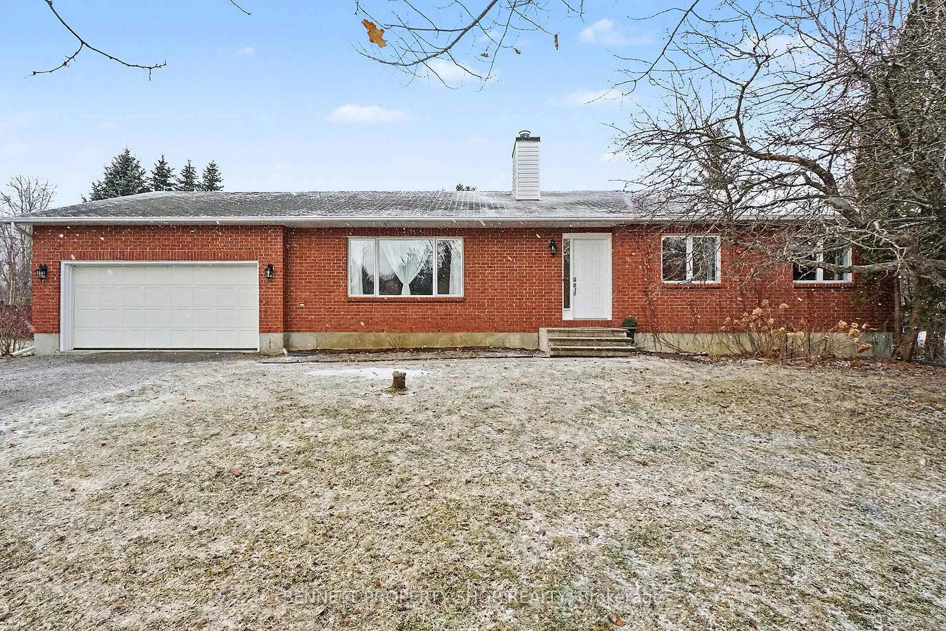 Photo 2 of 1262 Rousseau Crescent, Ottawa, Greely — HOMEH