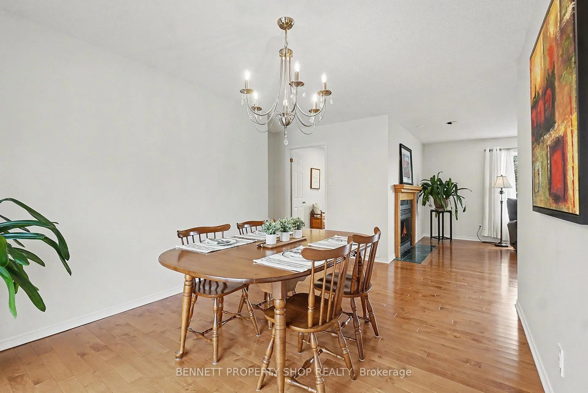 Photo 8 of 1262 Rousseau Crescent, Ottawa, Greely — HOMEH